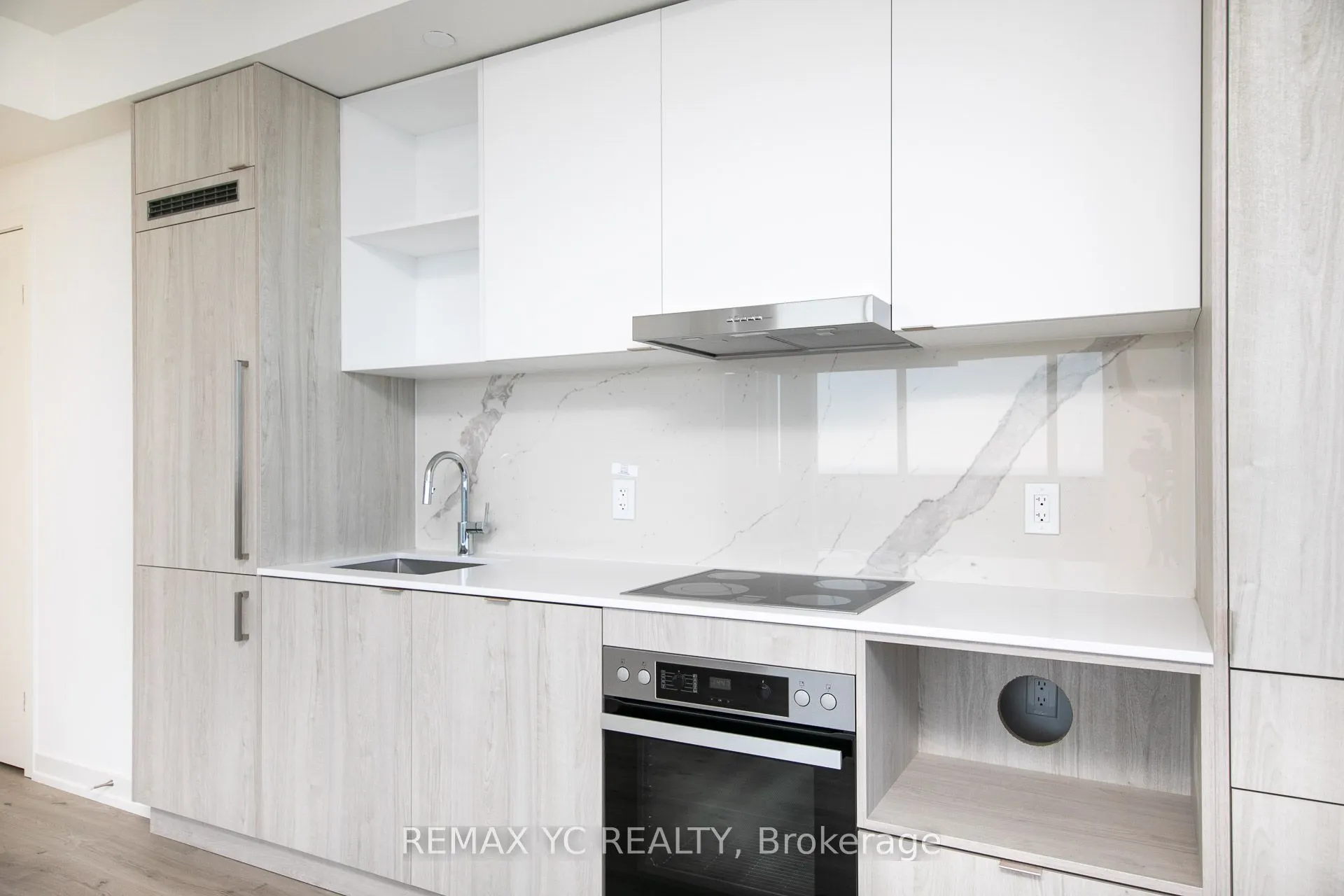 138 Downes Street, #6606