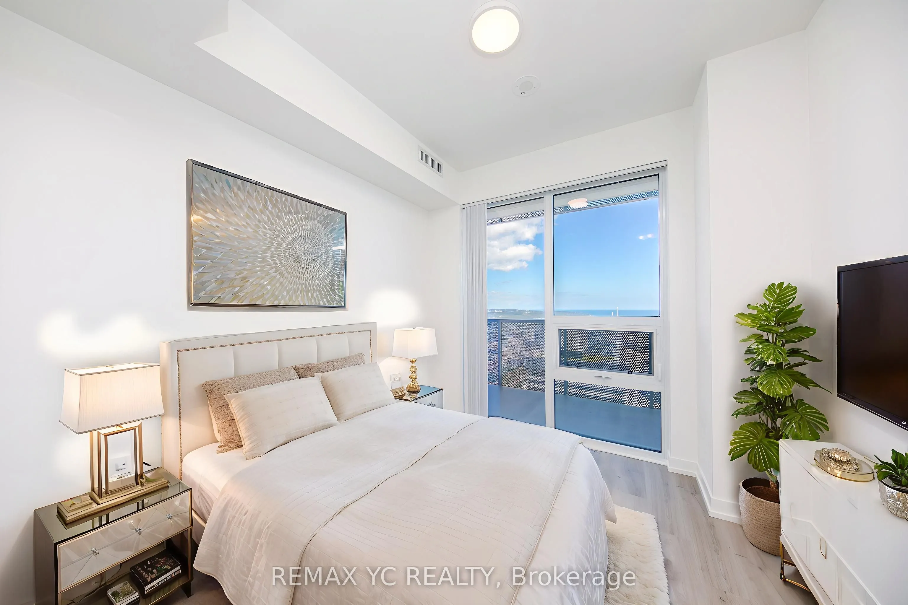 138 Downes Street, #6606