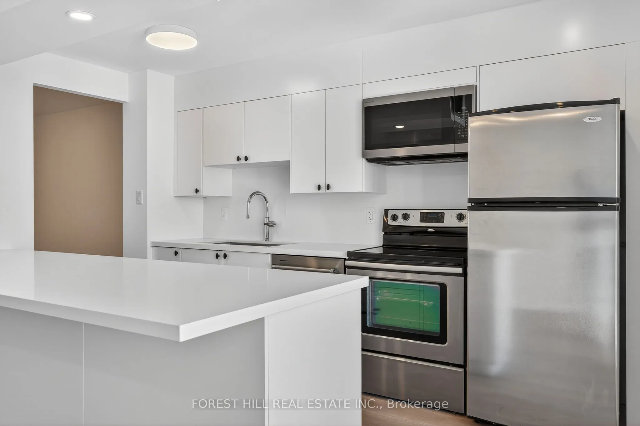 633 Bay Street, #2703