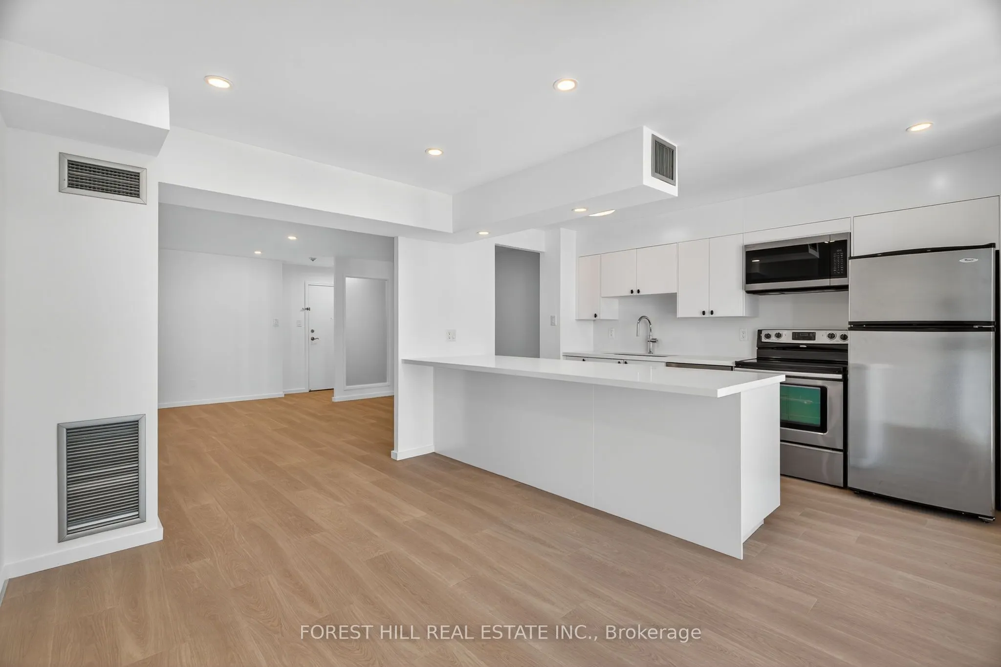 633 Bay Street, #2703