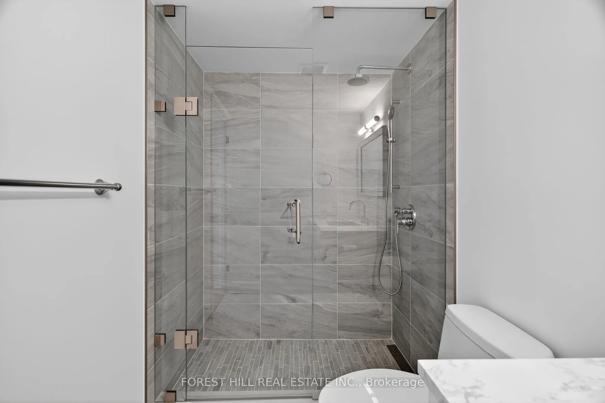 633 Bay Street, #2703