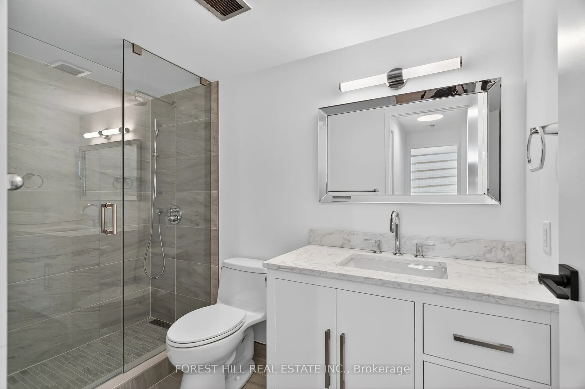 633 Bay Street, #2703