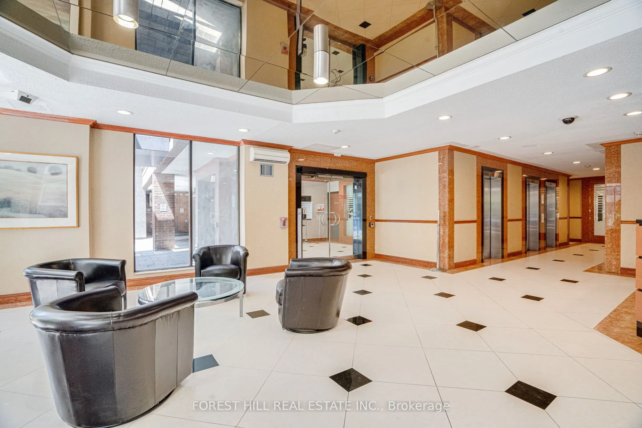 633 Bay Street, #2703