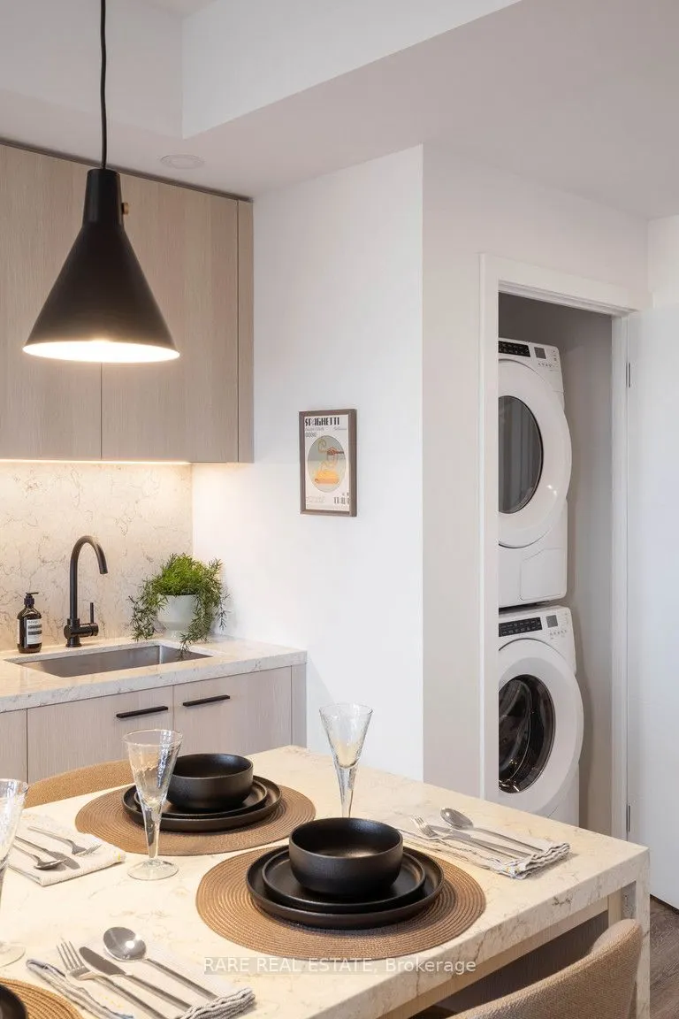 25 Dalhousie Street, #1806