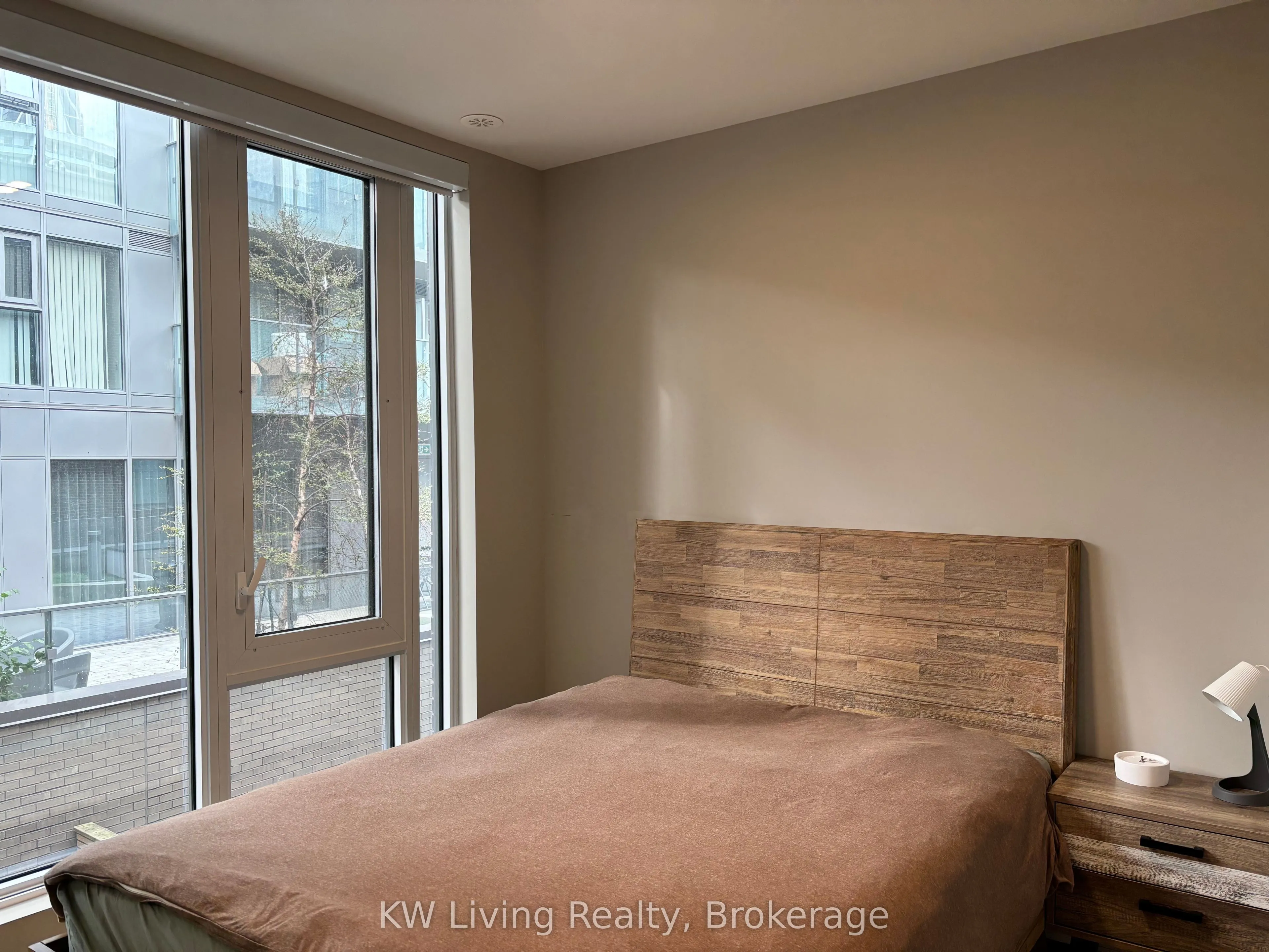 33 Dundonald Street, #TH6