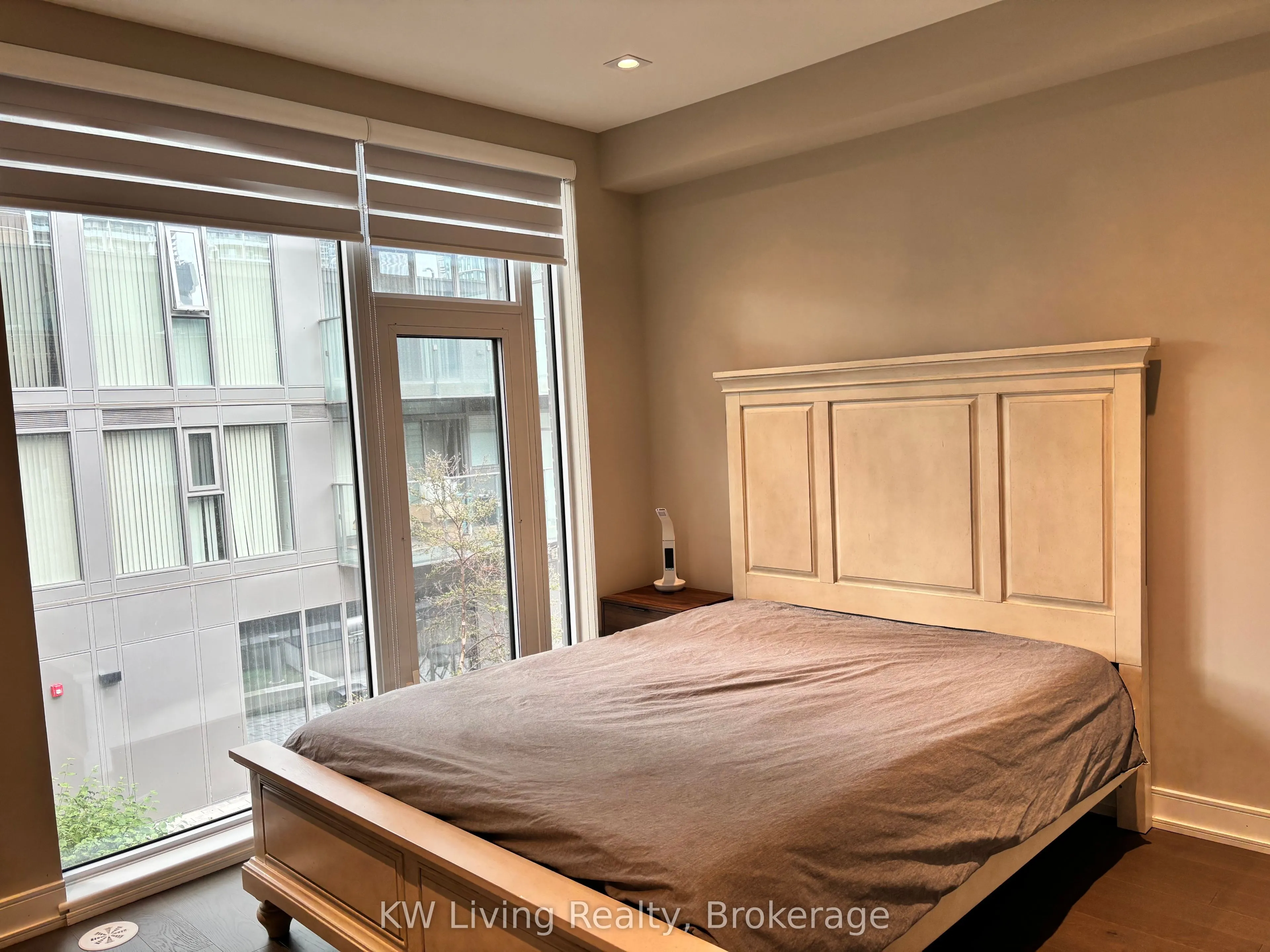 33 Dundonald Street, #TH6