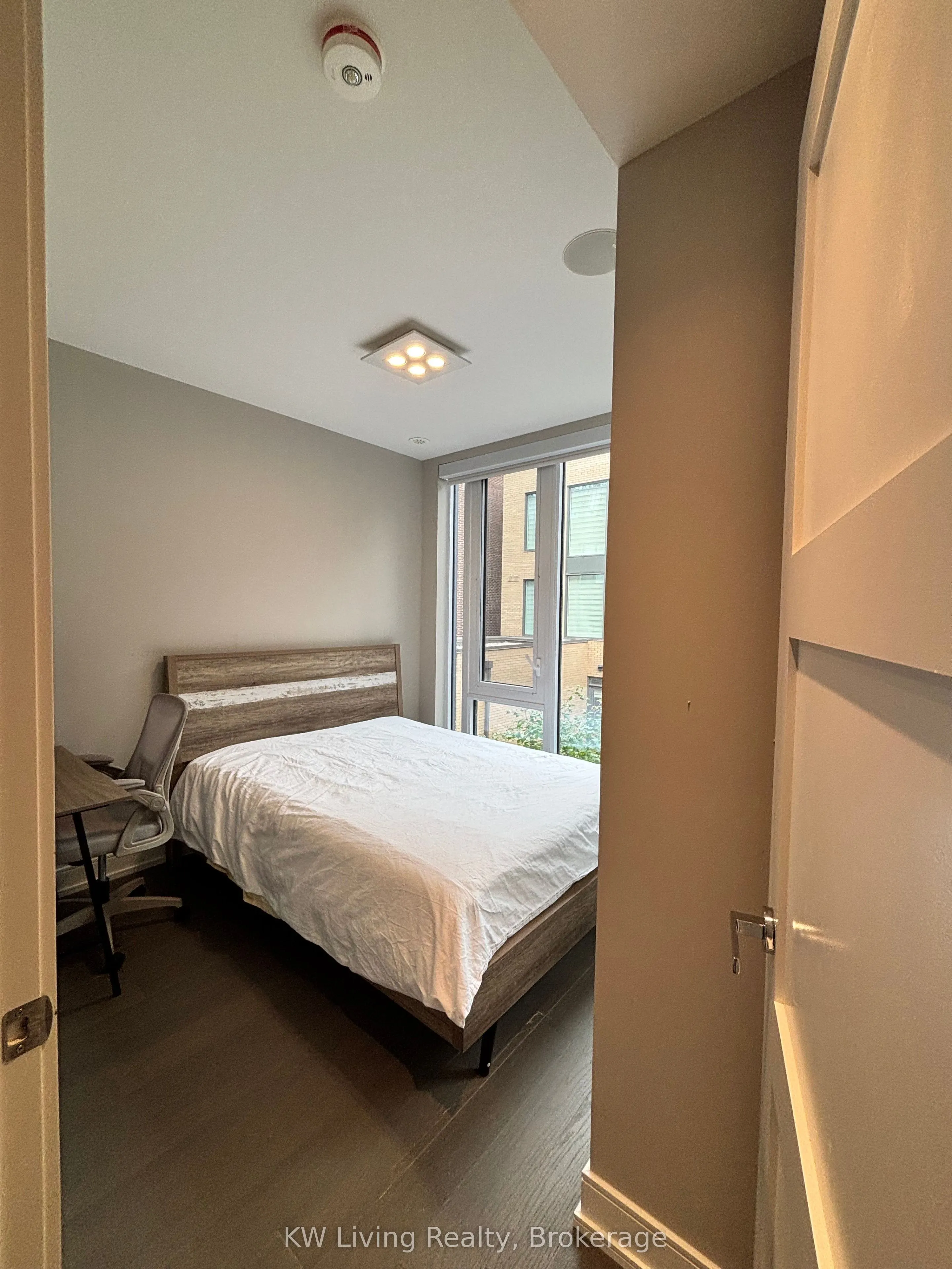 33 Dundonald Street, #TH6