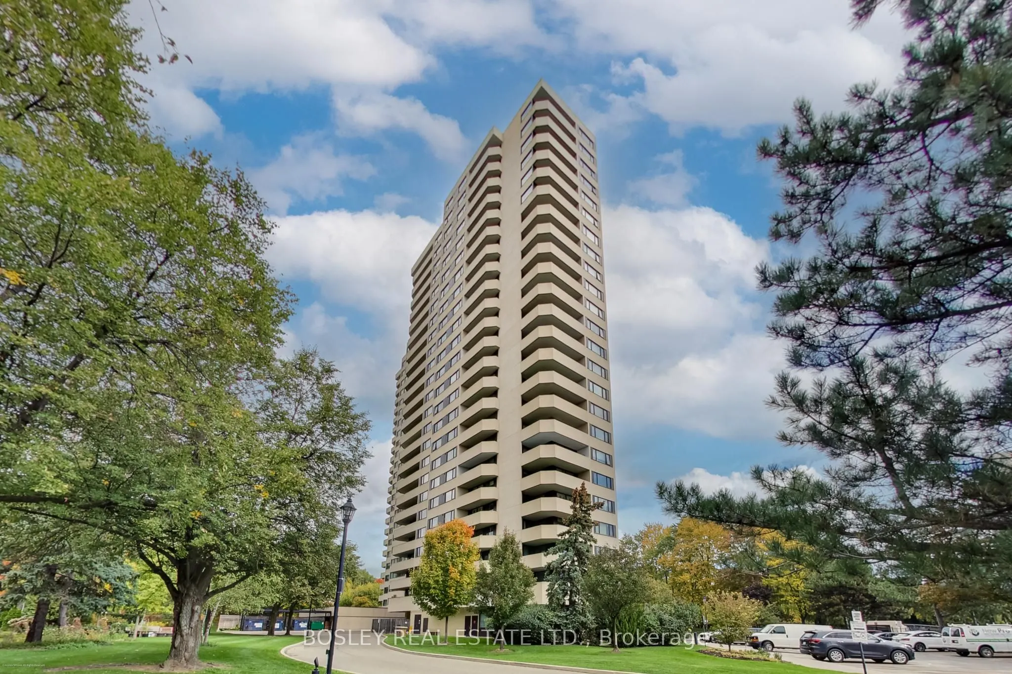 75 Wynford Heights Crescent, #902