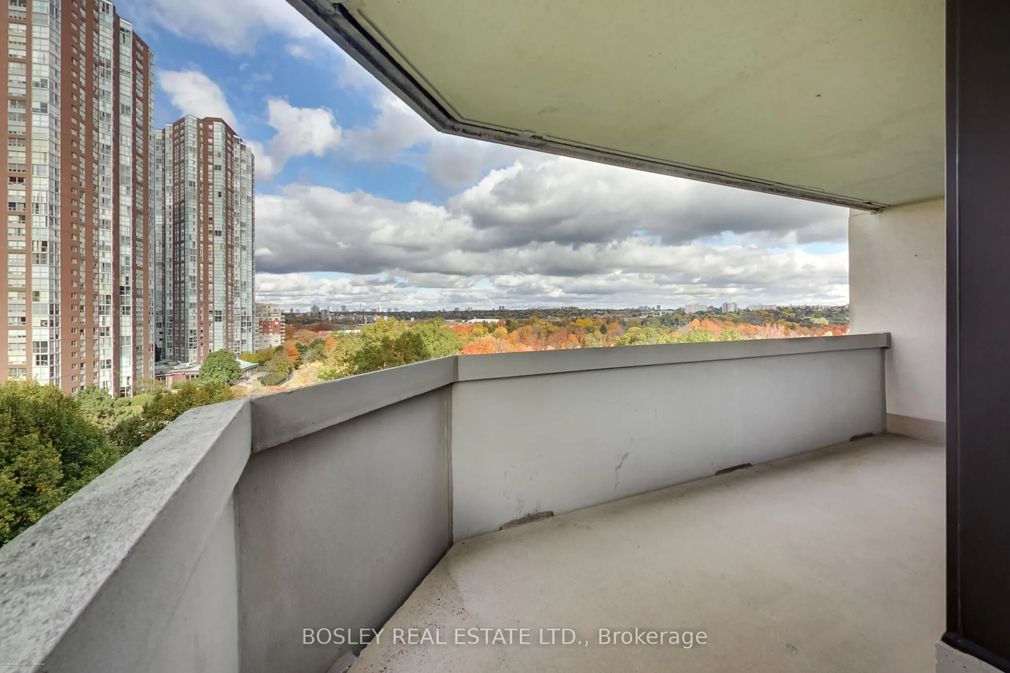 75 Wynford Heights Crescent, #902