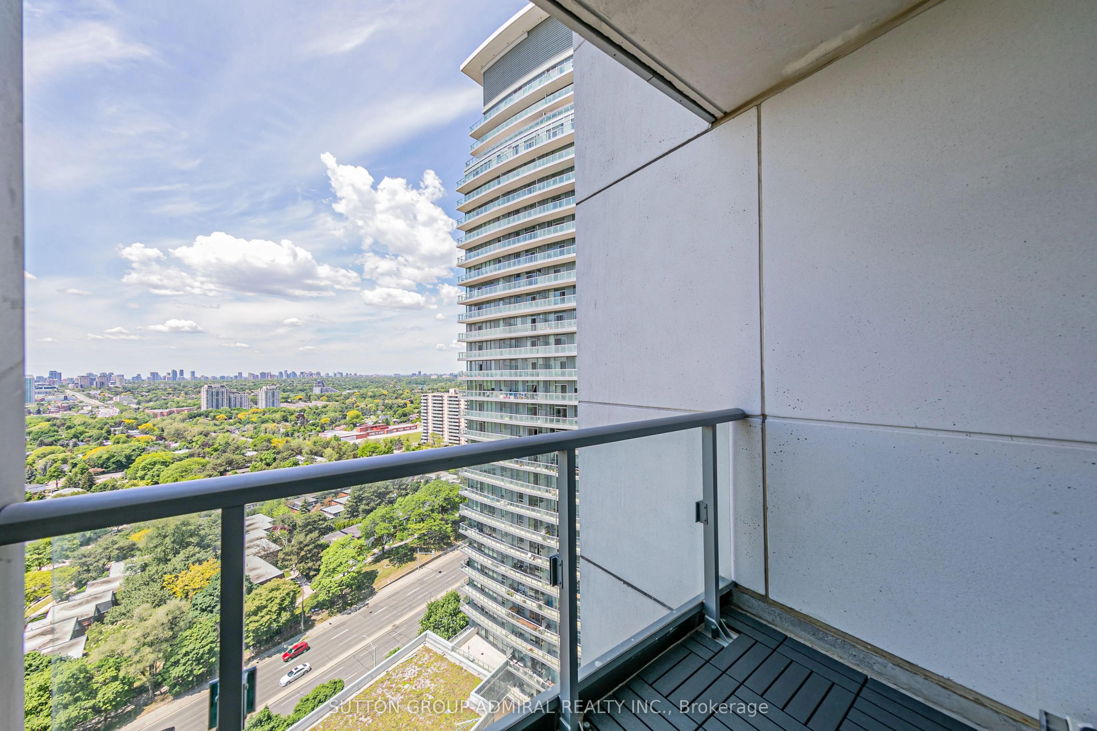 62 Forest Manor Road, #1610