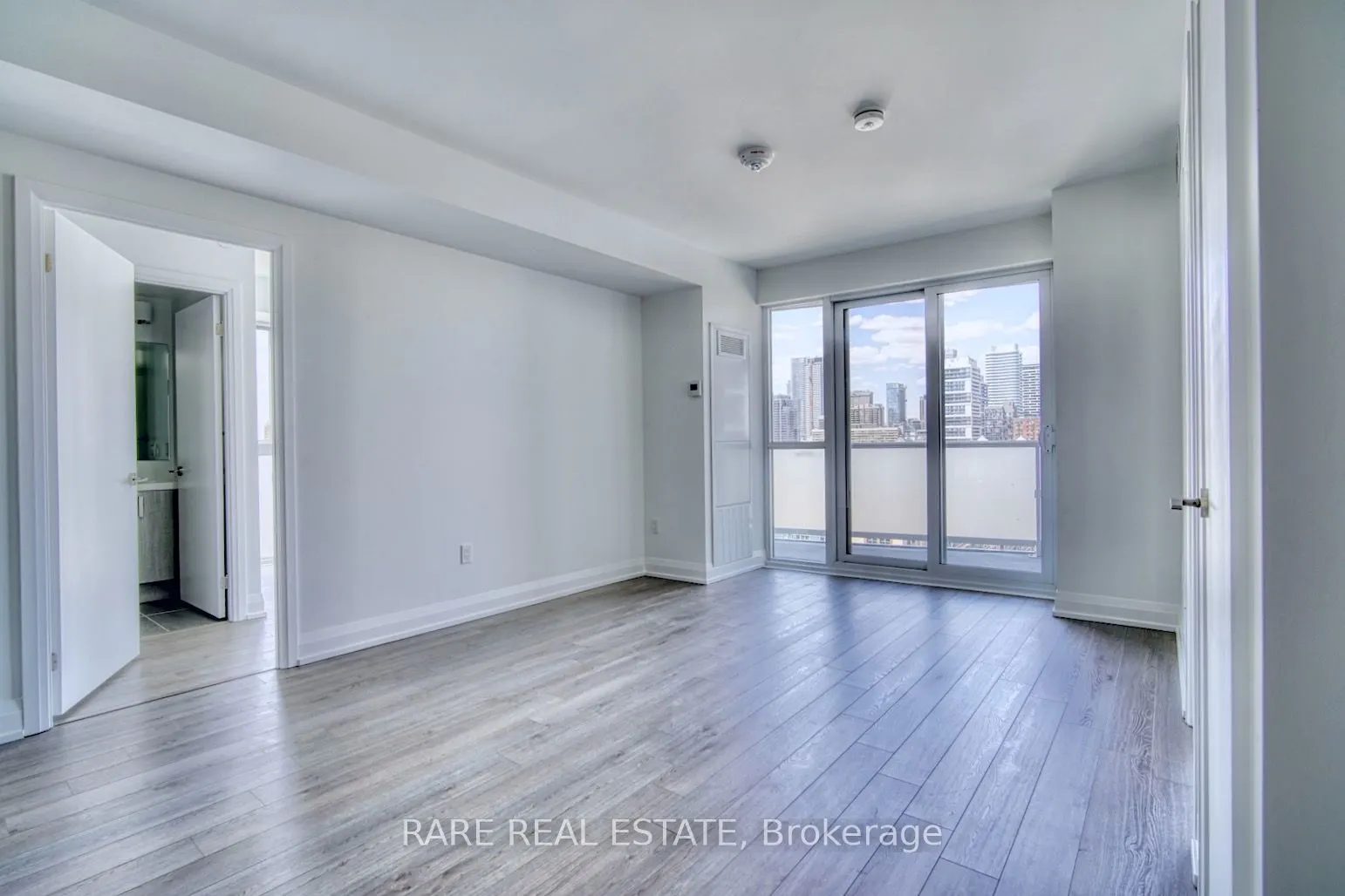 77 Mutual Street, #2008