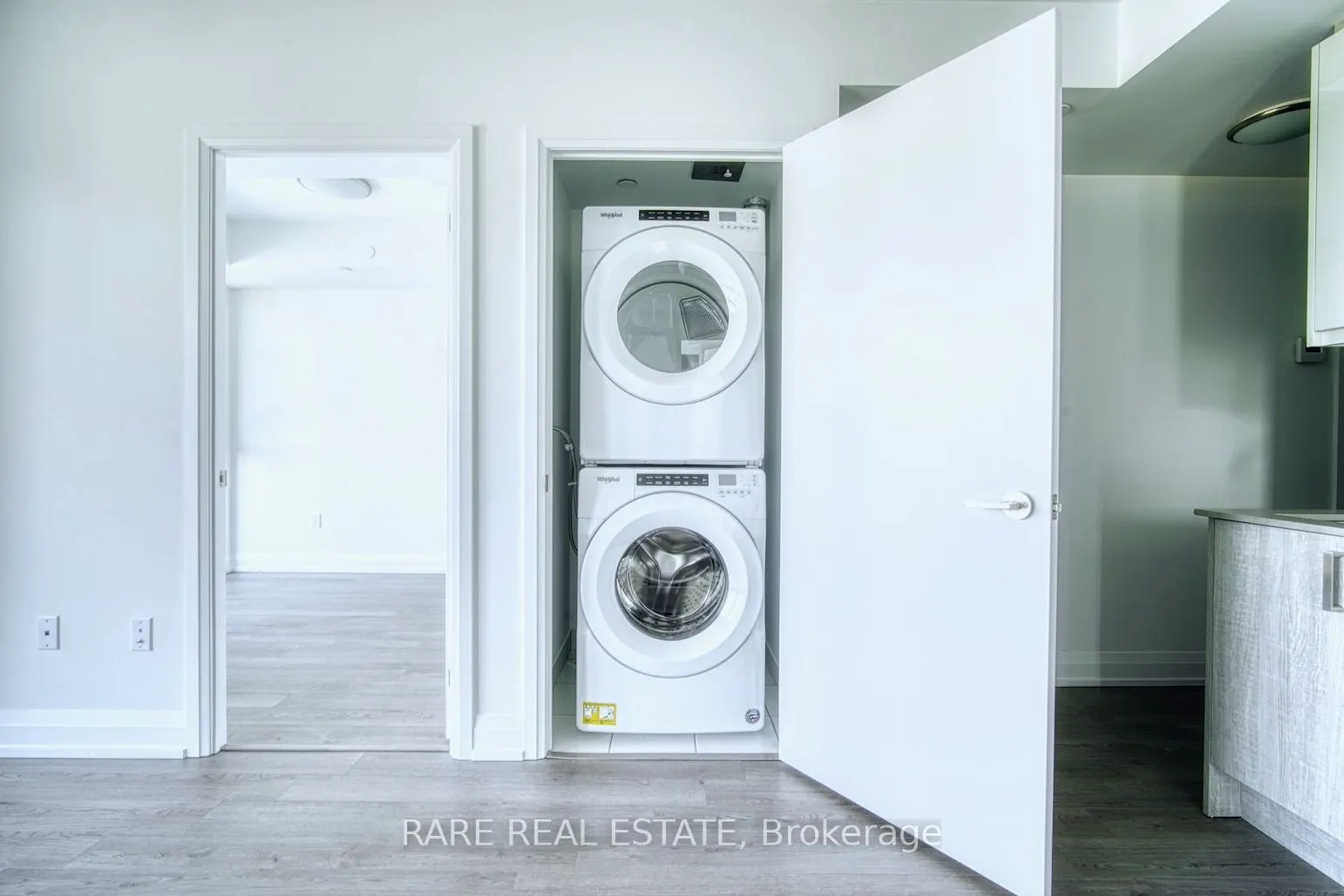 77 Mutual Street, #2008