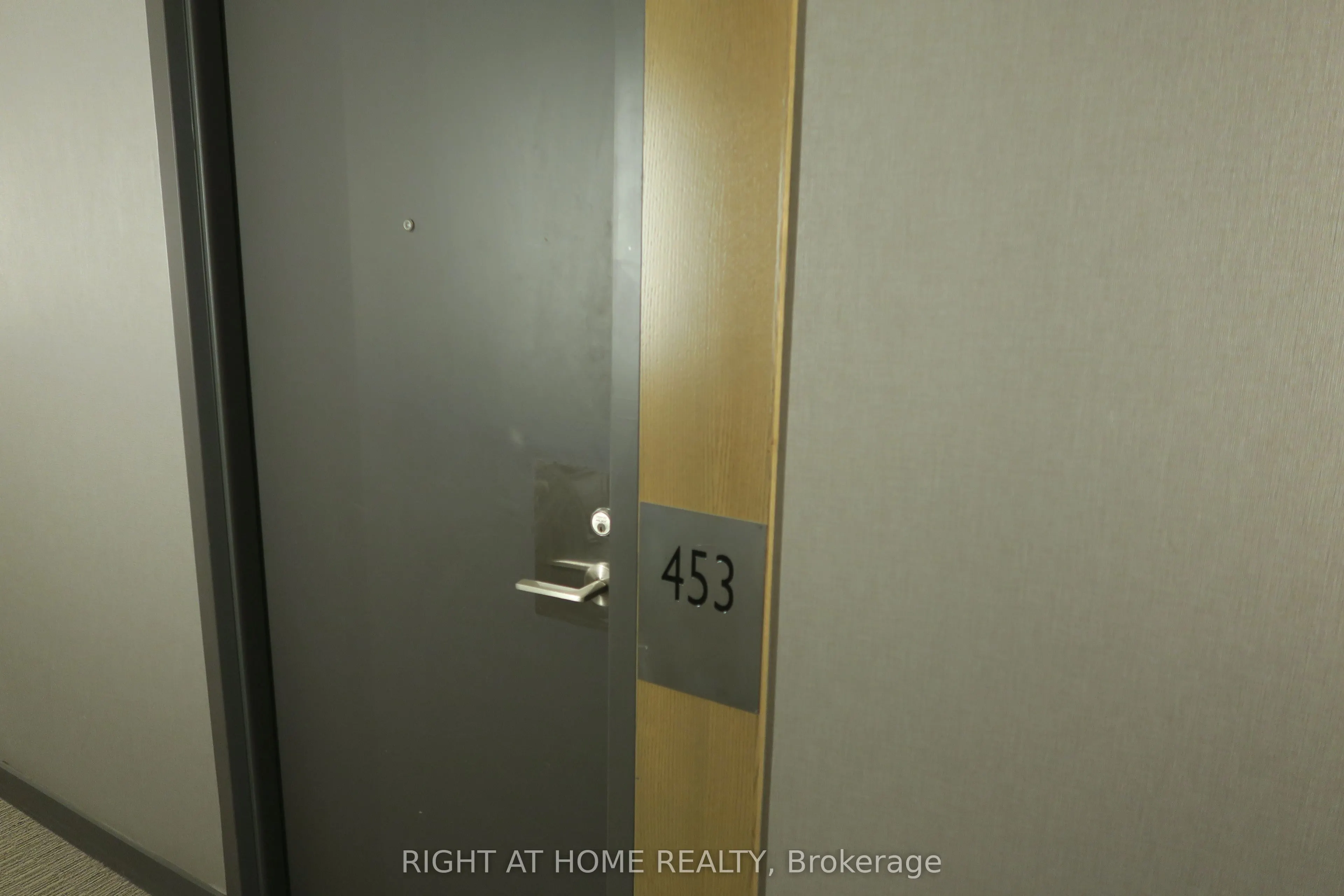 1030 King Street W, #453