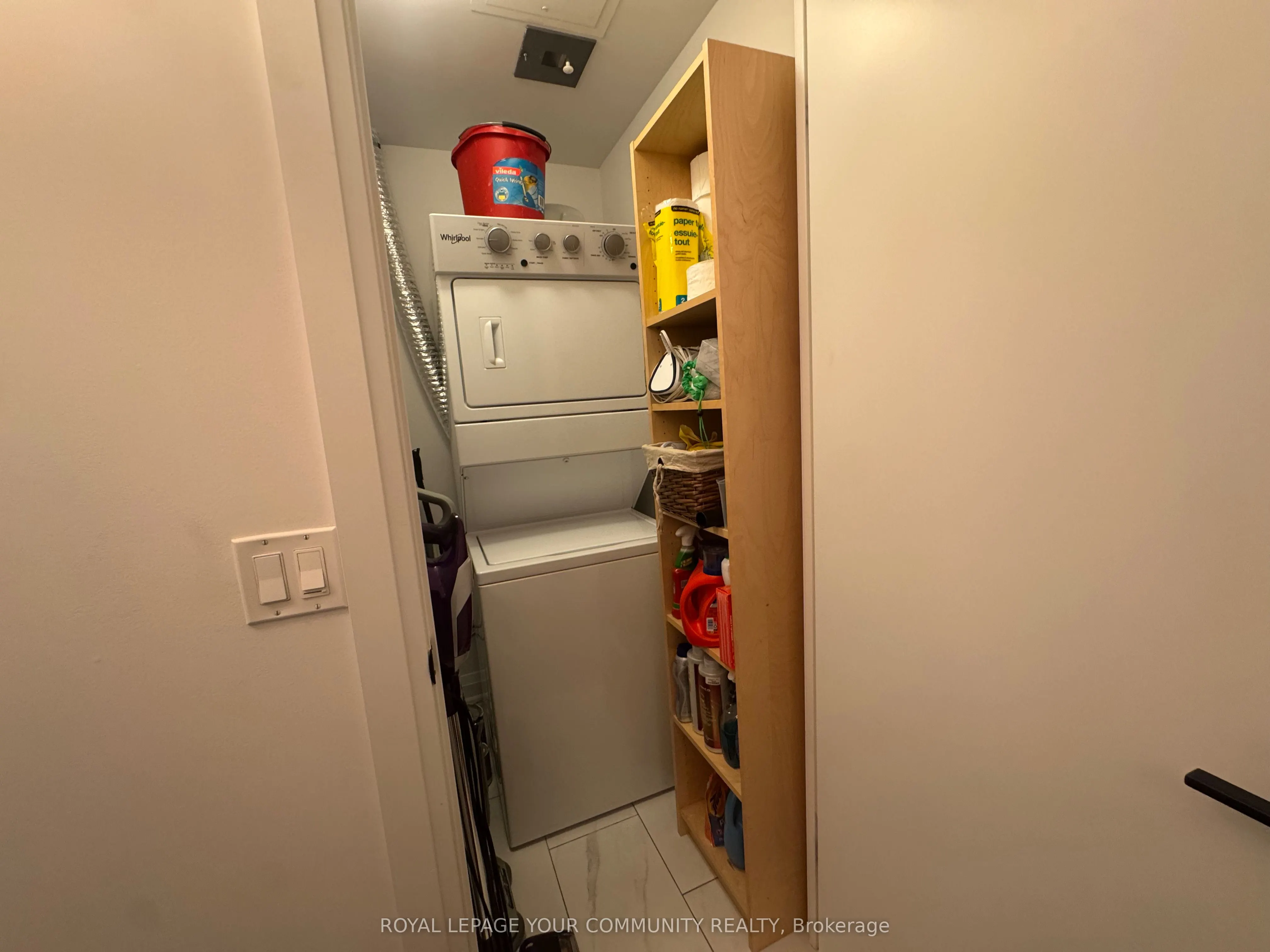 209 Fort York Boulevard, #384