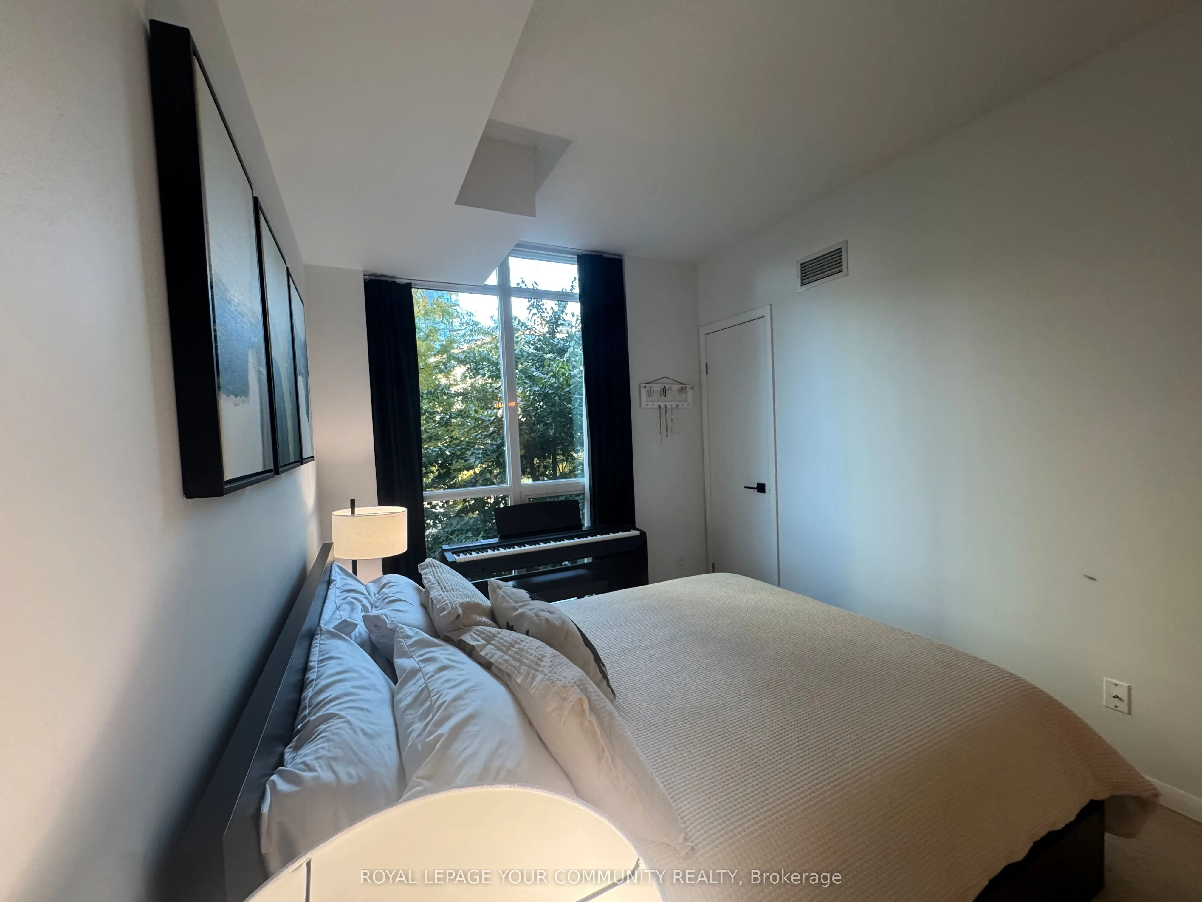 209 Fort York Boulevard, #384