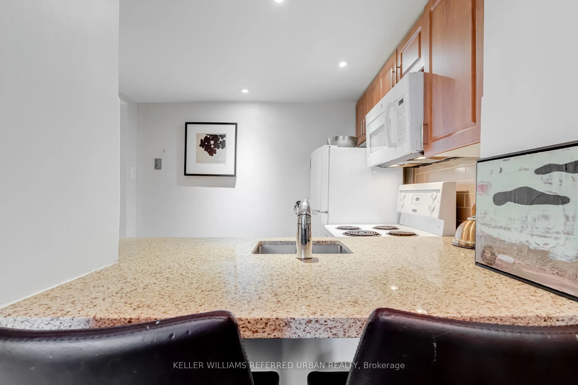 60 Homewood Avenue, #332