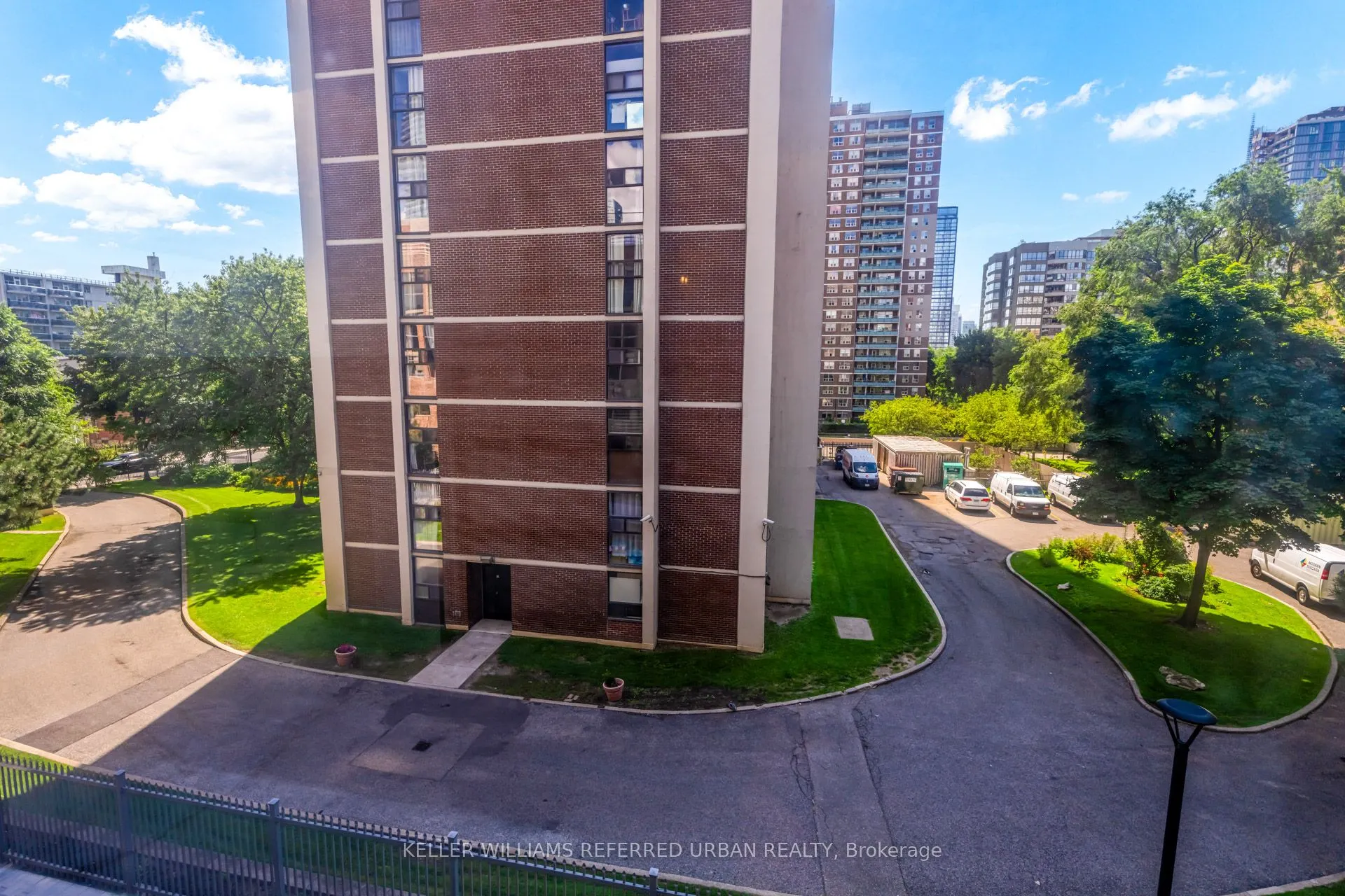 60 Homewood Avenue, #332