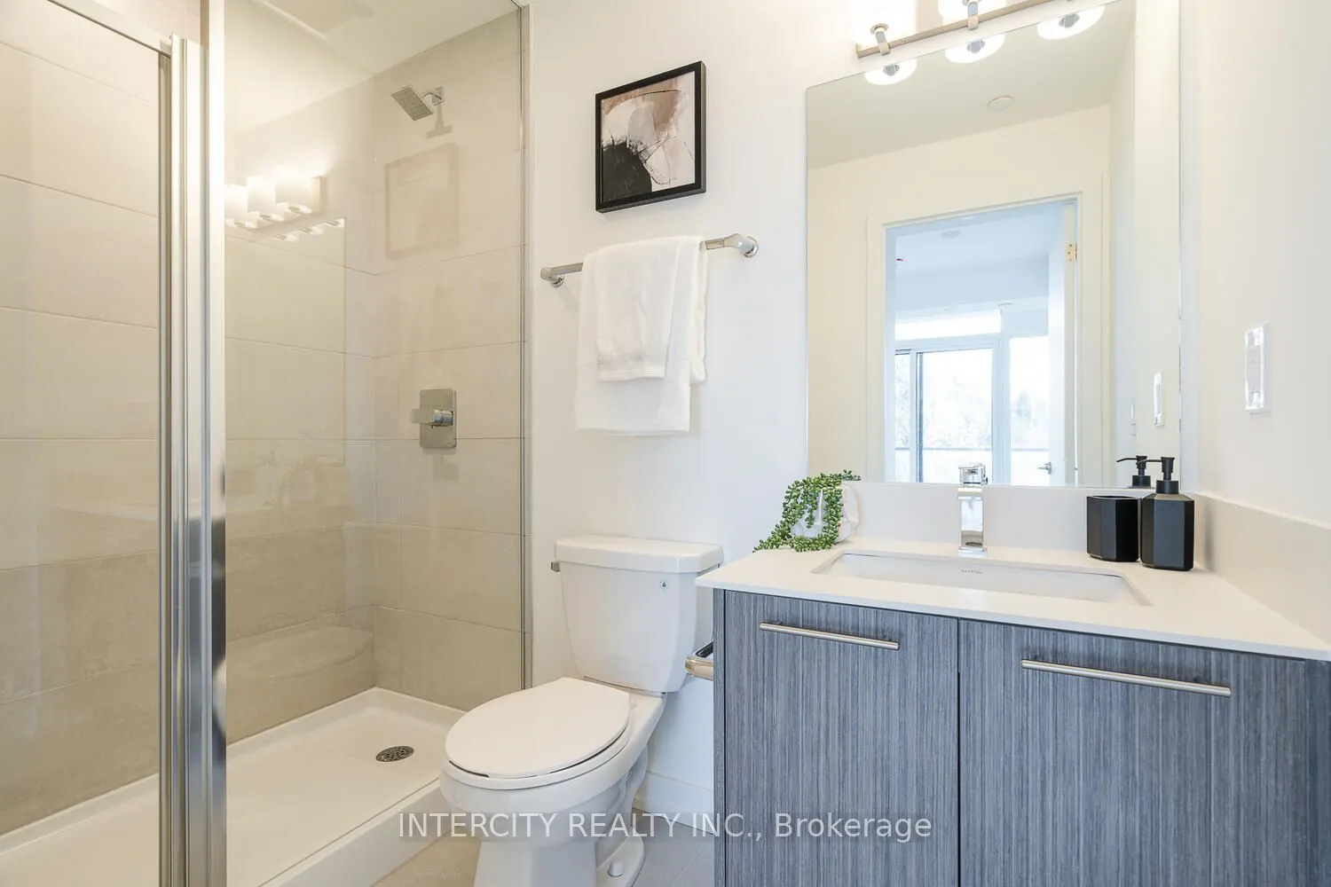 851 Sheppard Avenue W, #38