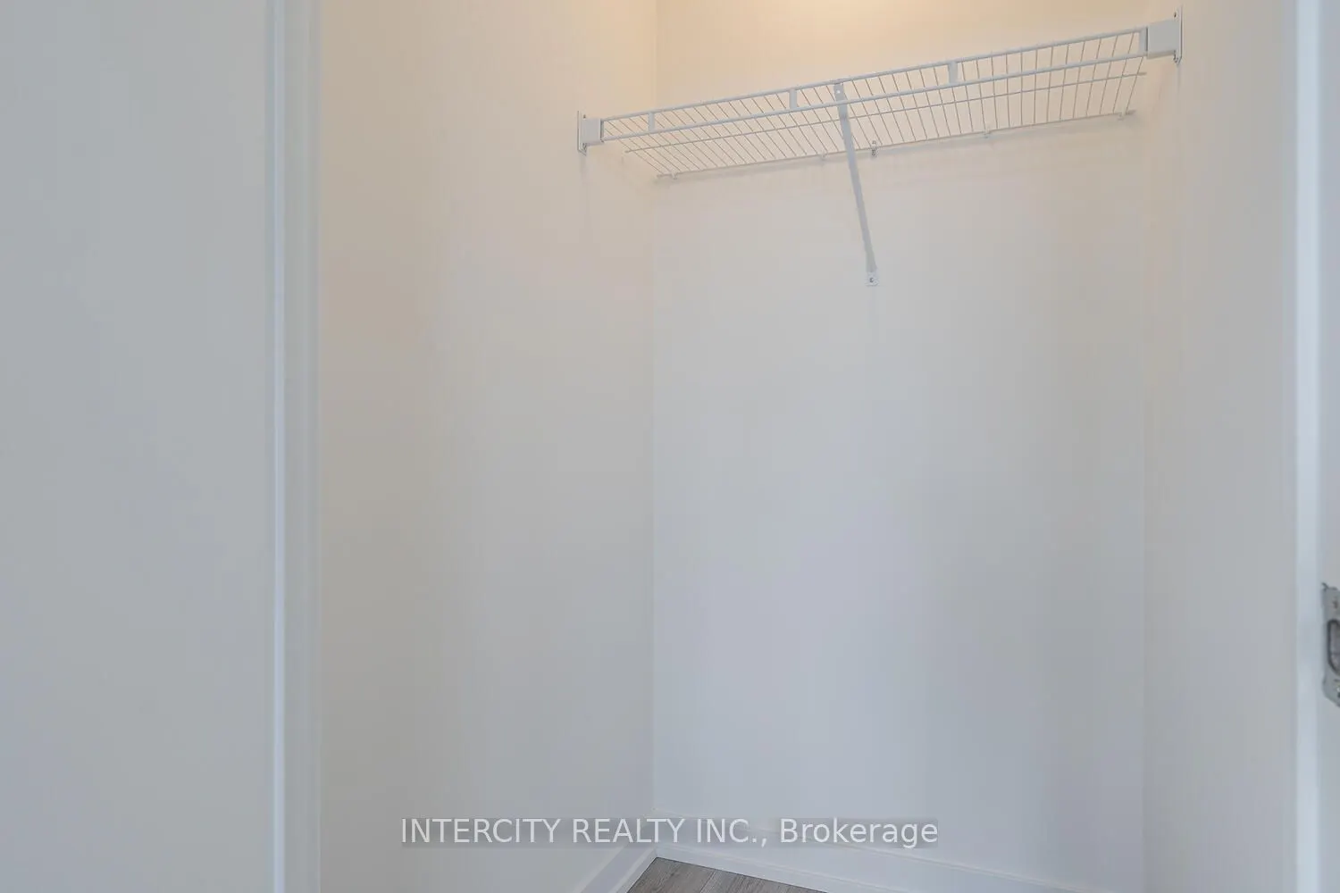 851 Sheppard Avenue W, #38