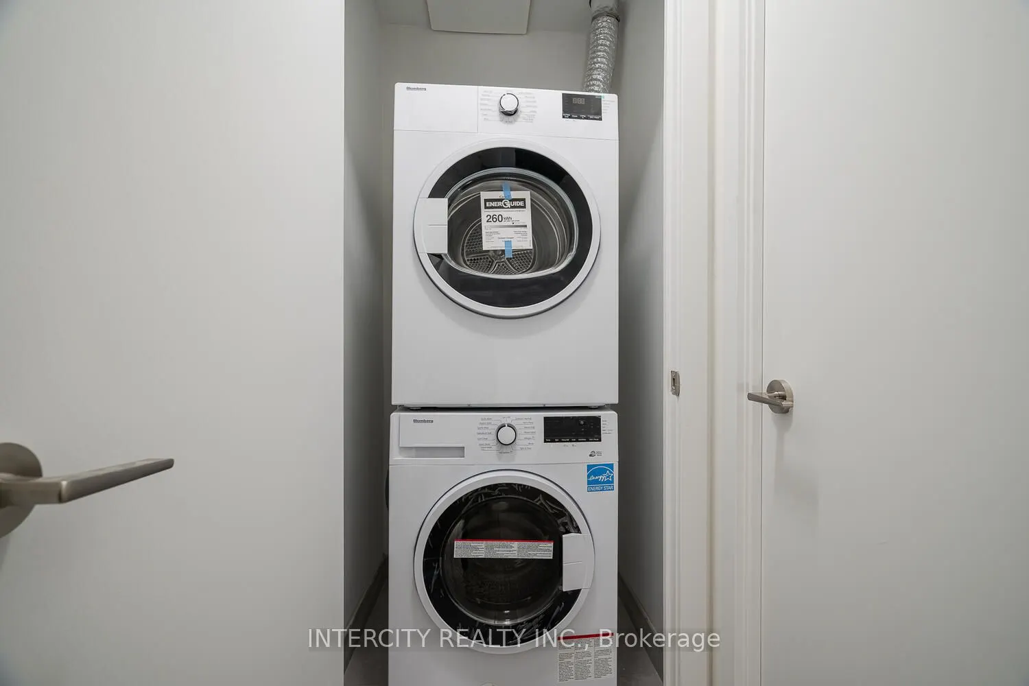 851 Sheppard Avenue W, #38