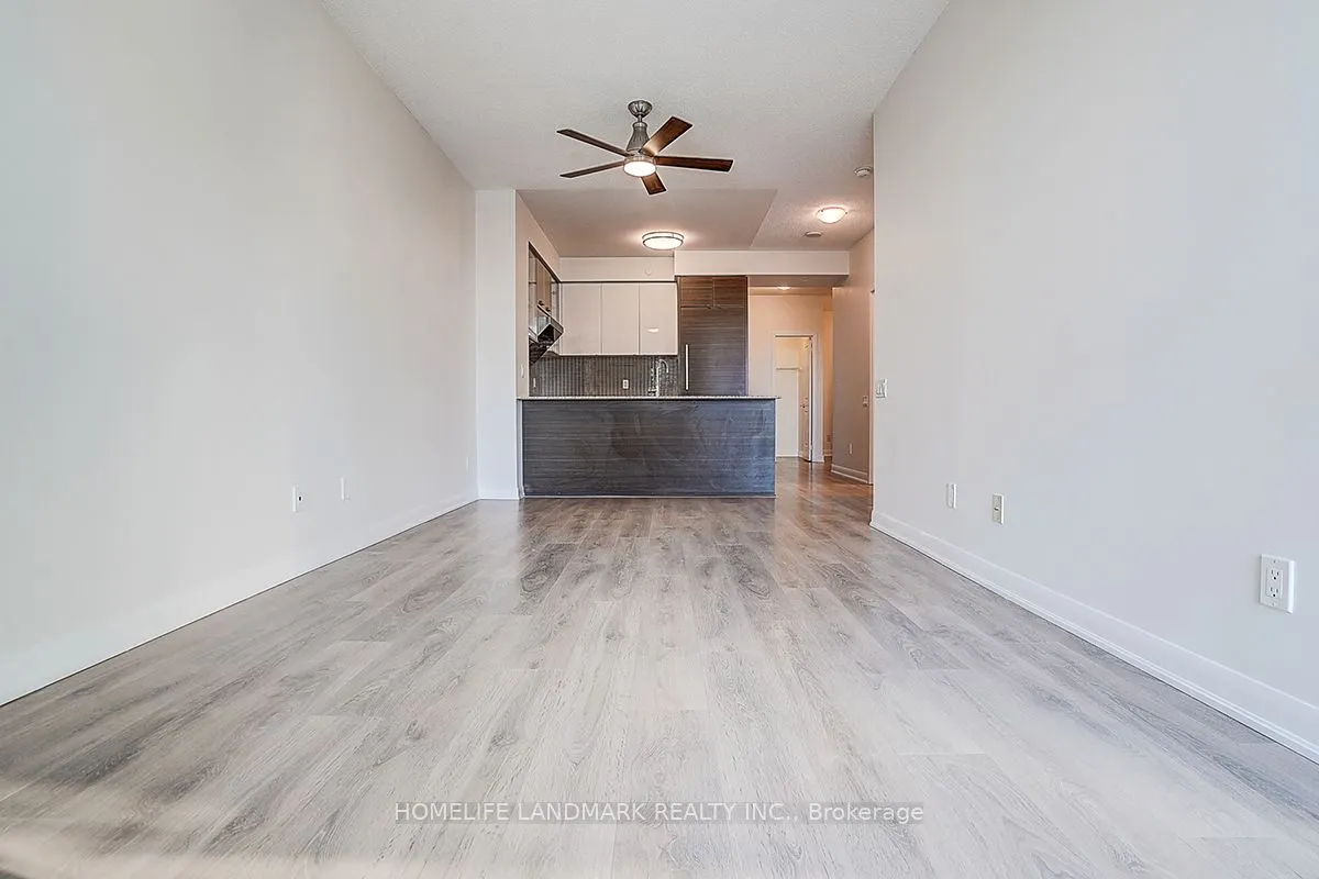 5162 Yonge Street, #208