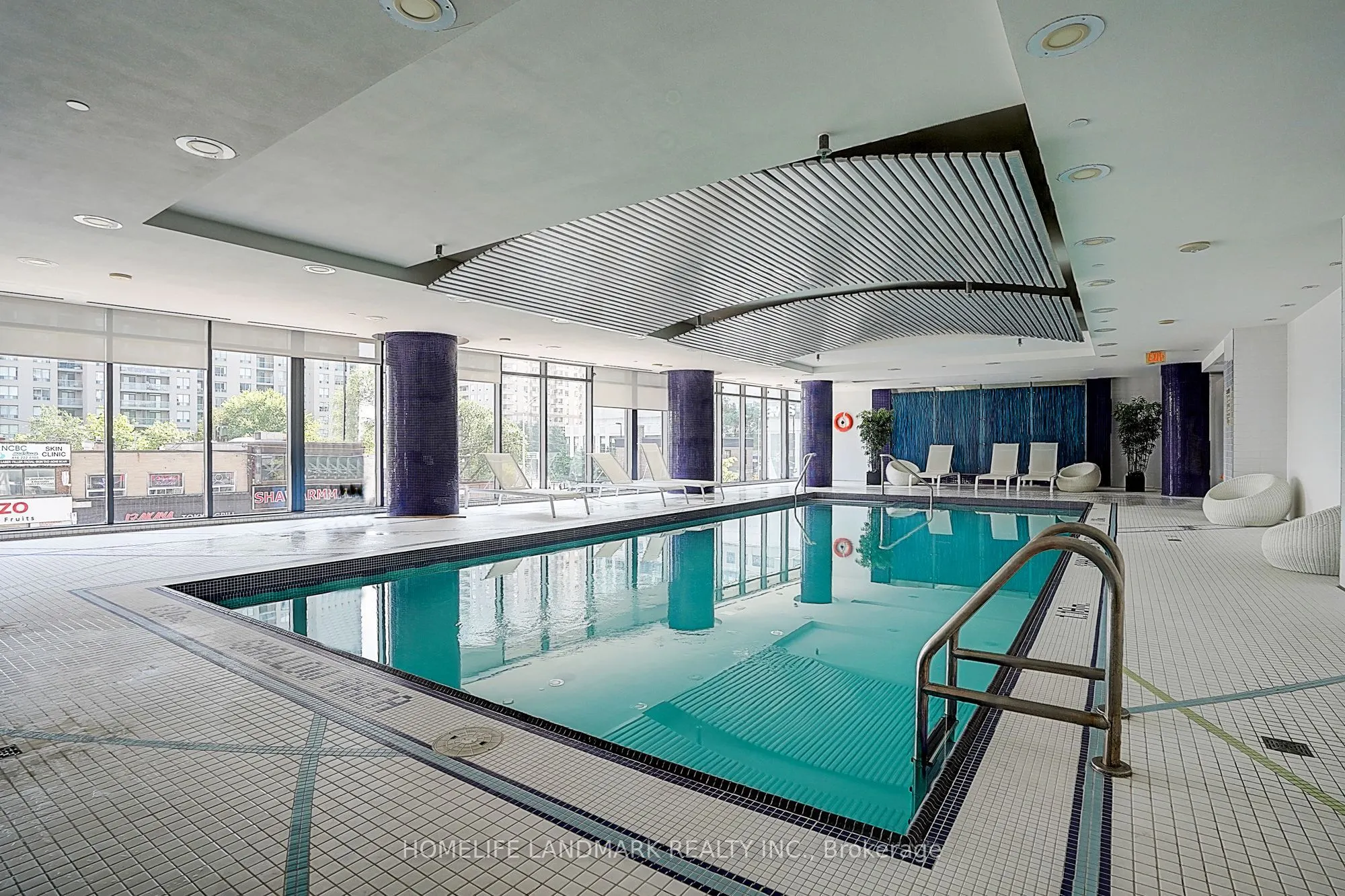 5162 Yonge Street, #208