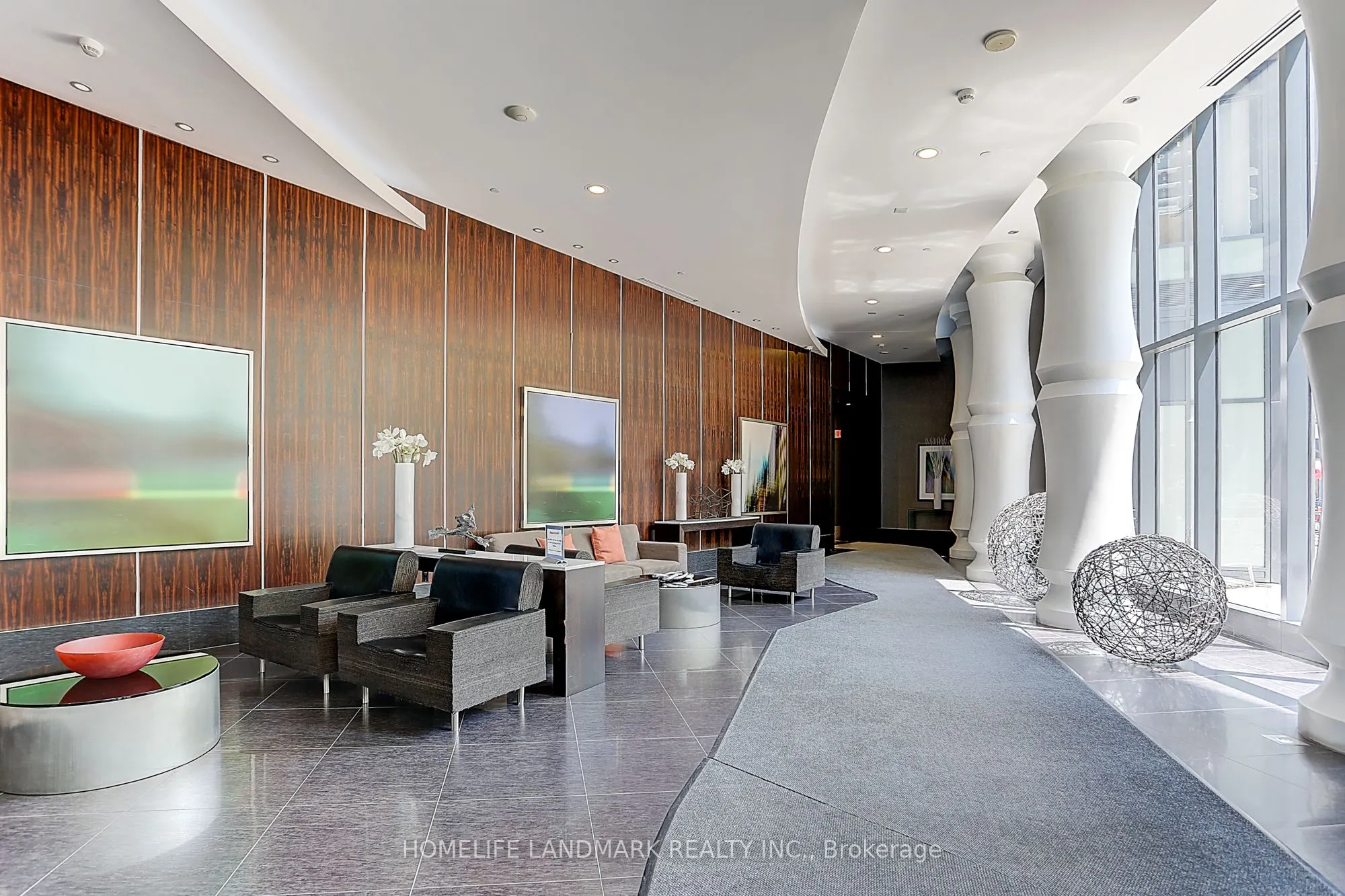 5162 Yonge Street, #208