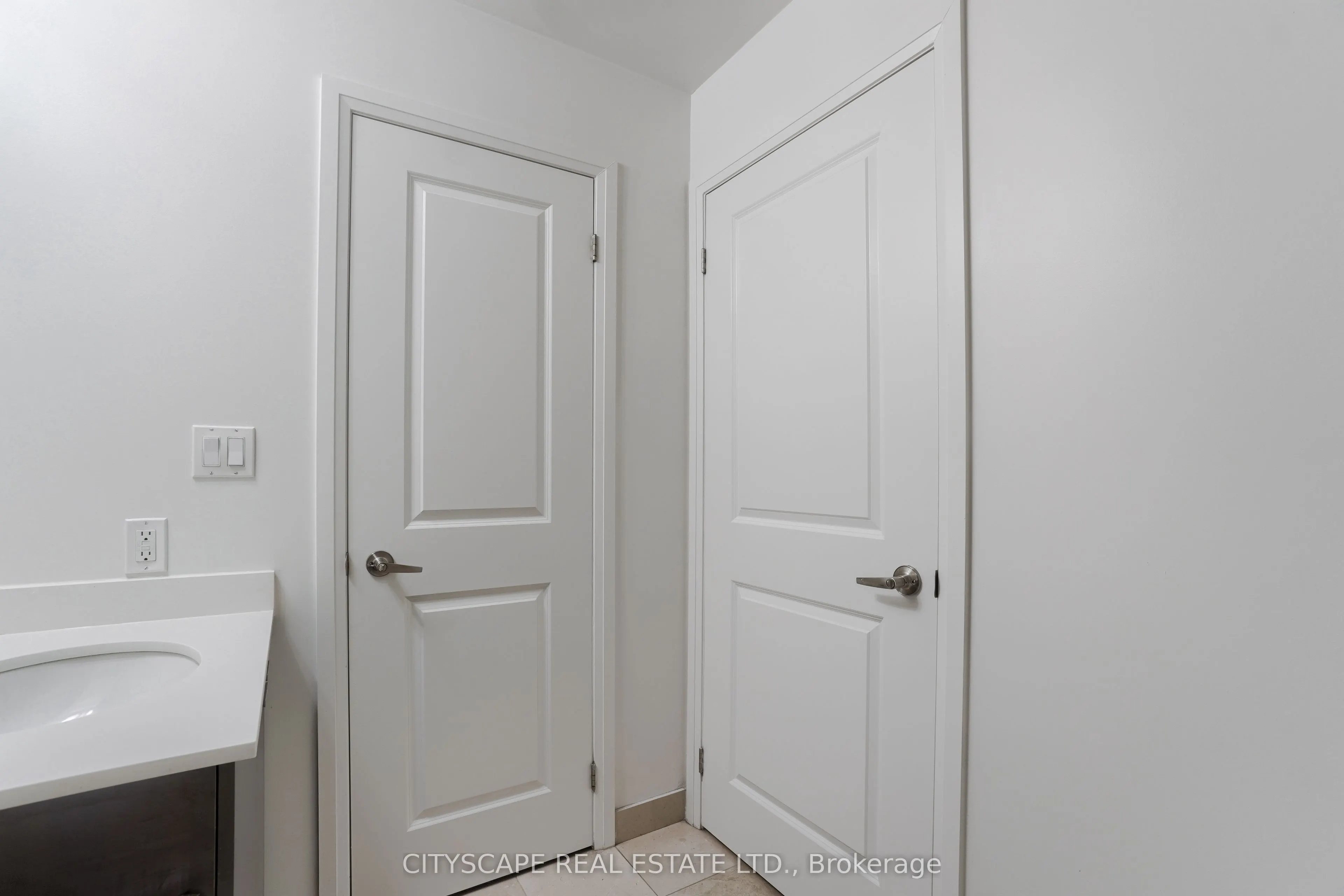 35 Hayden Street, #809