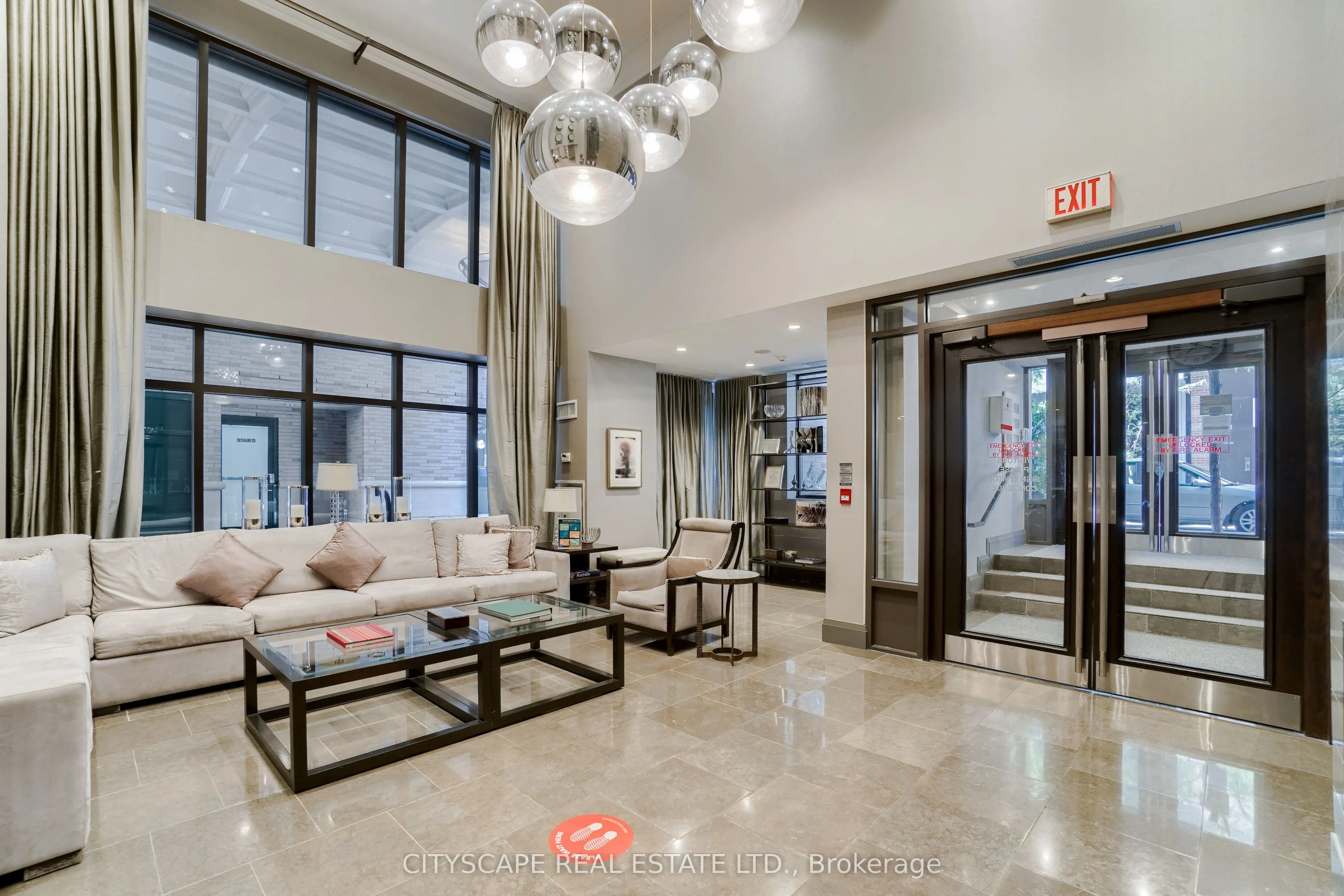 35 Hayden Street, #809