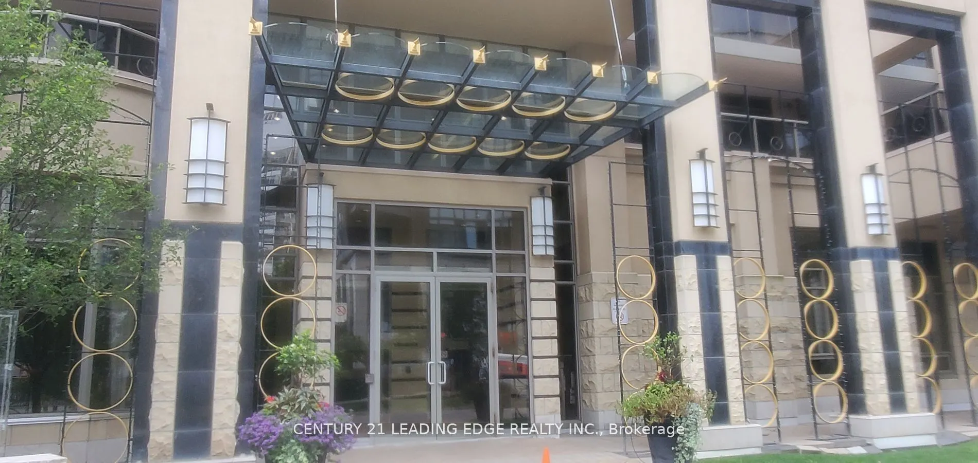 18 Kenaston Gardens, #212