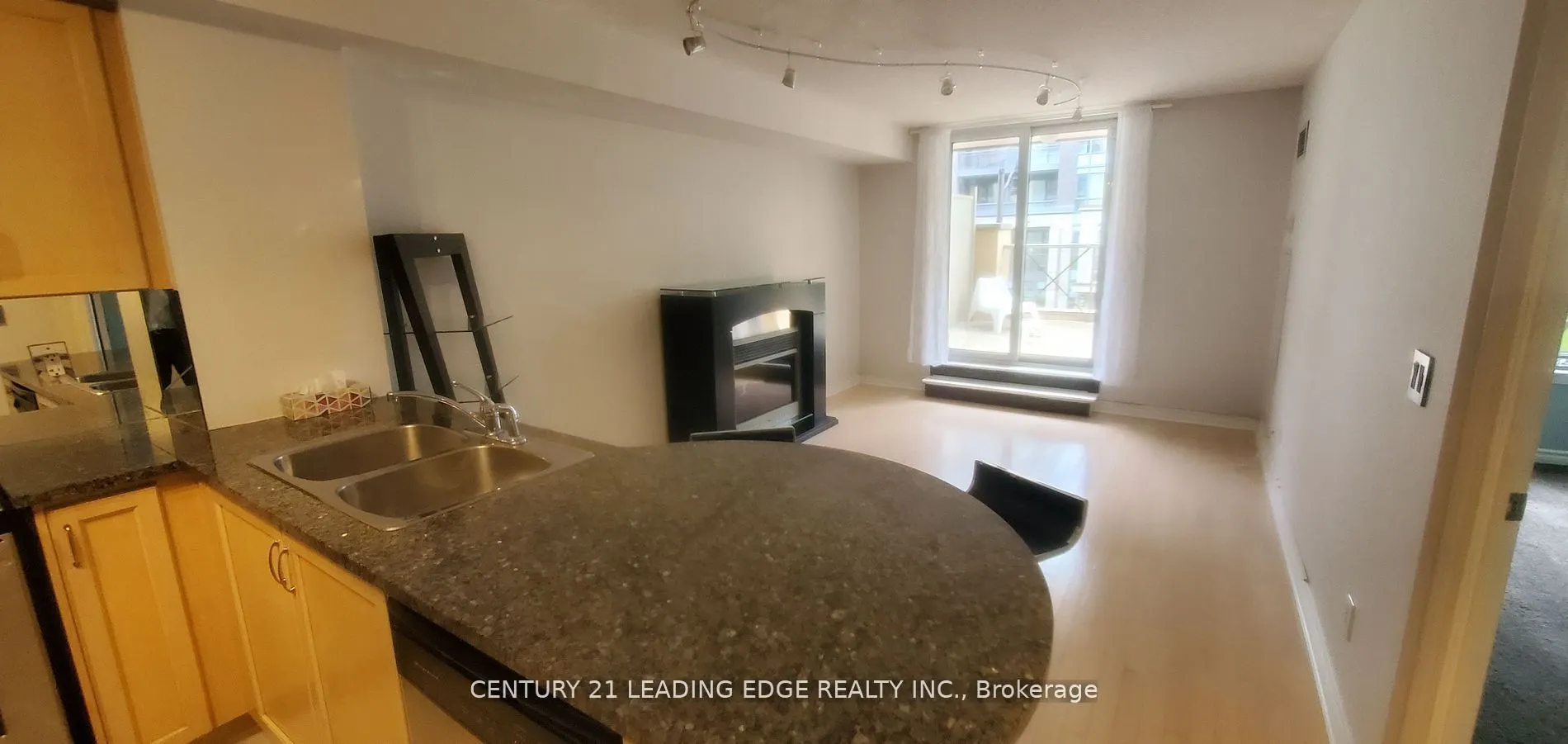 18 Kenaston Gardens, #212