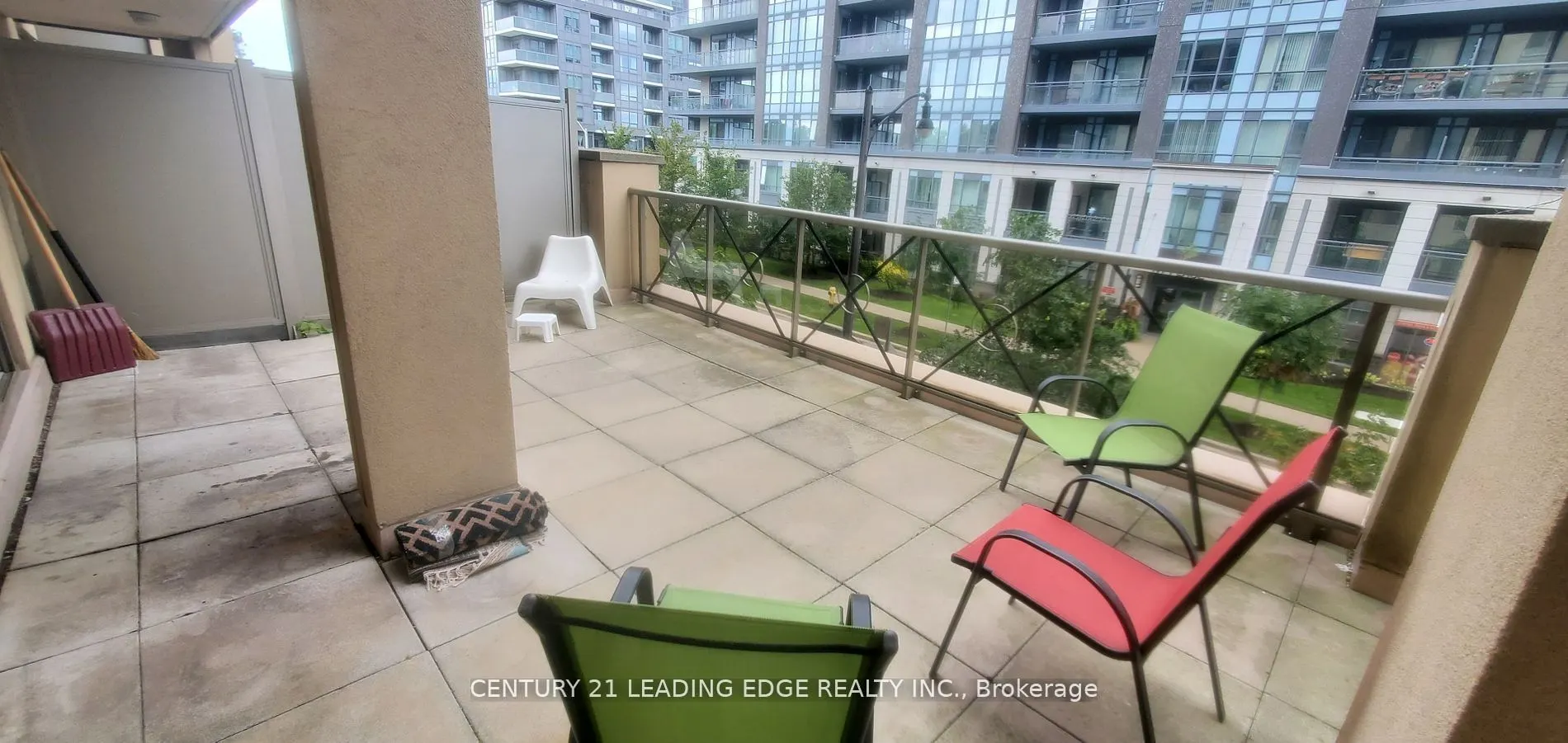 18 Kenaston Gardens, #212