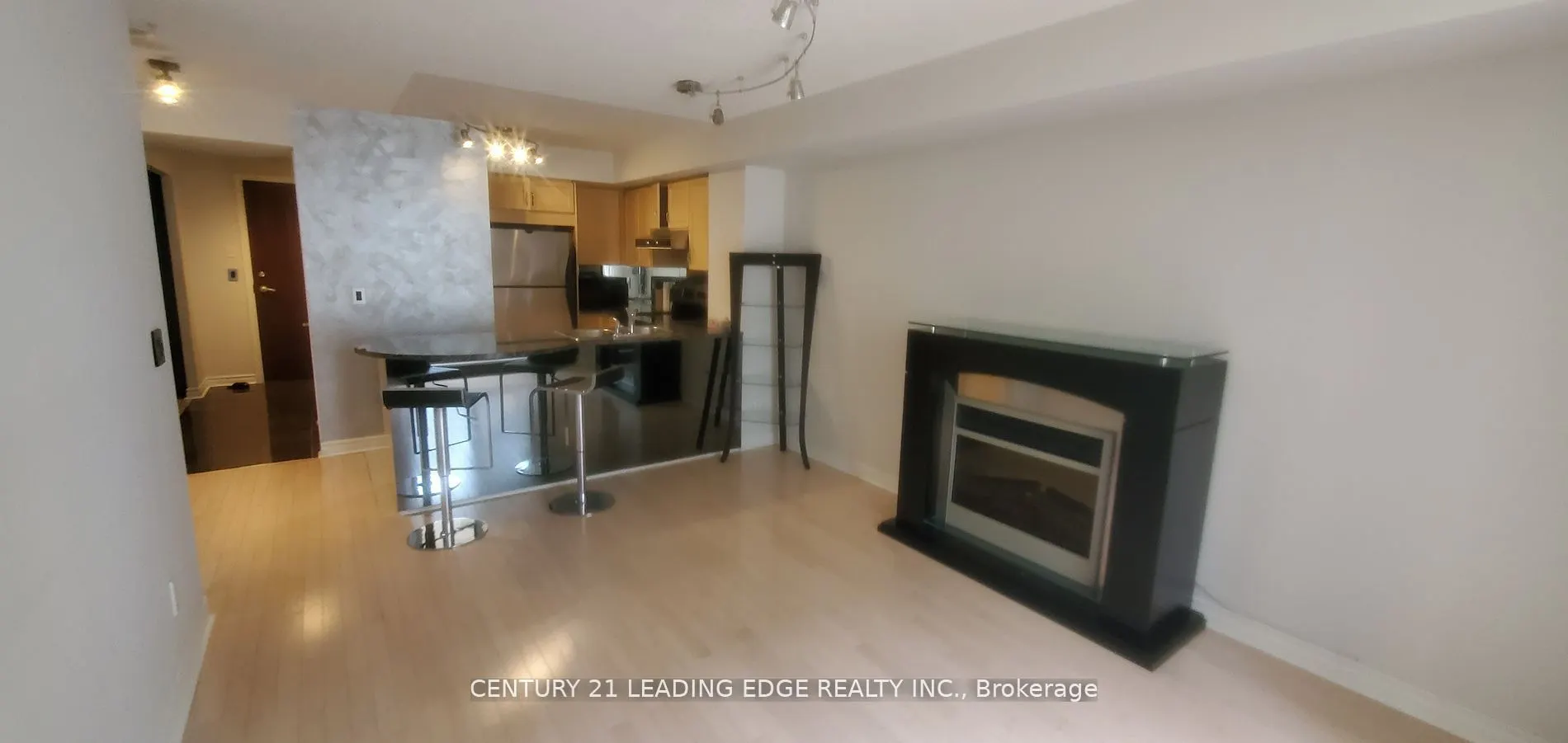 18 Kenaston Gardens, #212