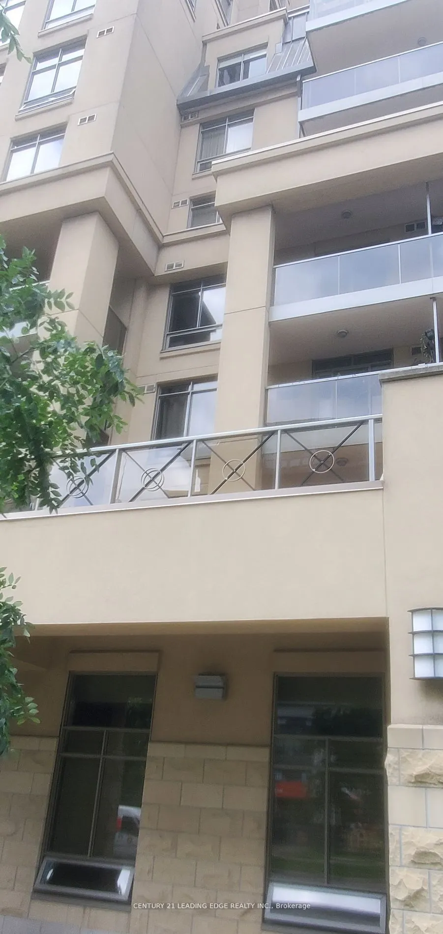 18 Kenaston Gardens, #212