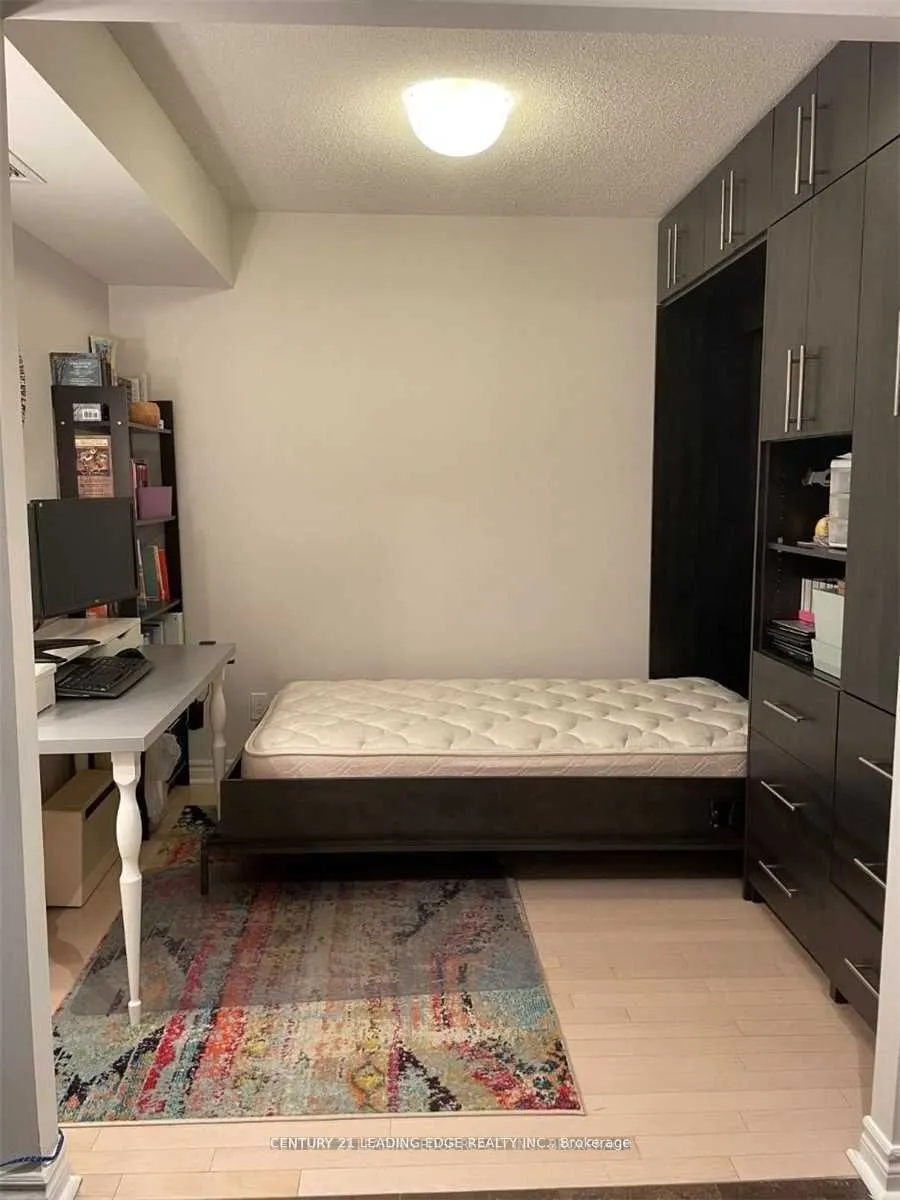 18 Kenaston Gardens, #212