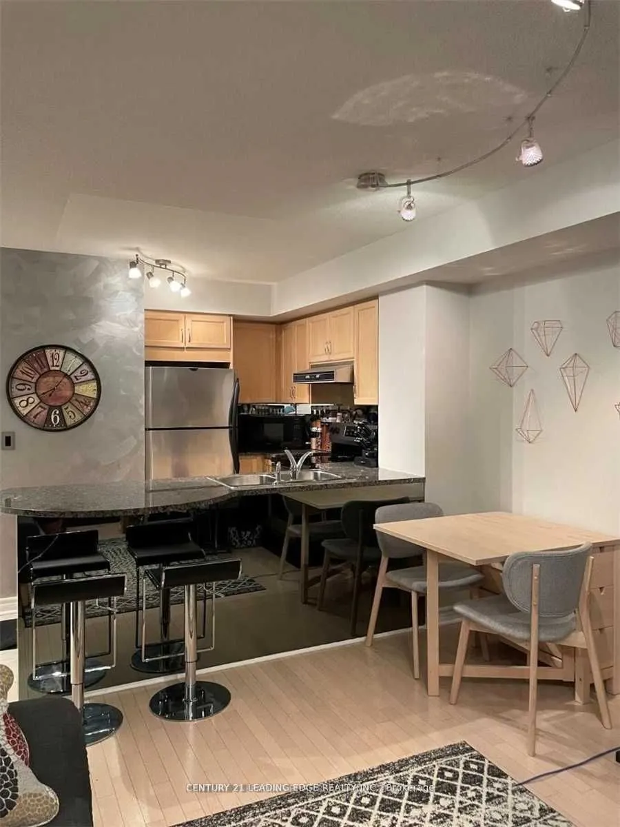 18 Kenaston Gardens, #212