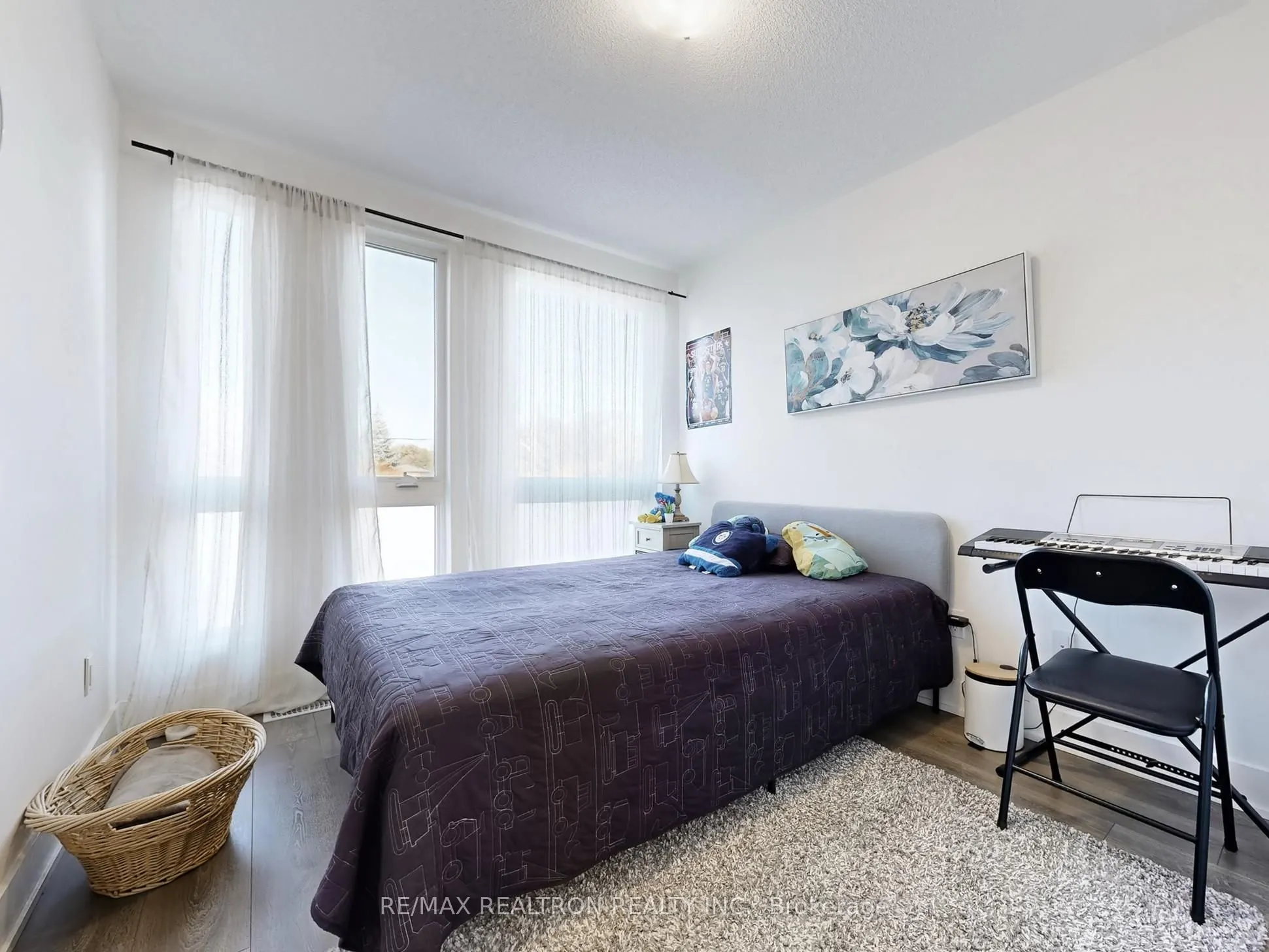 180 Fairview Mal Drive, #108