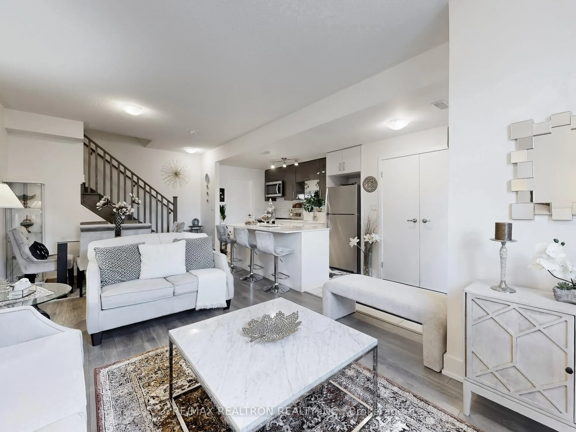 180 Fairview Mal Drive, #108