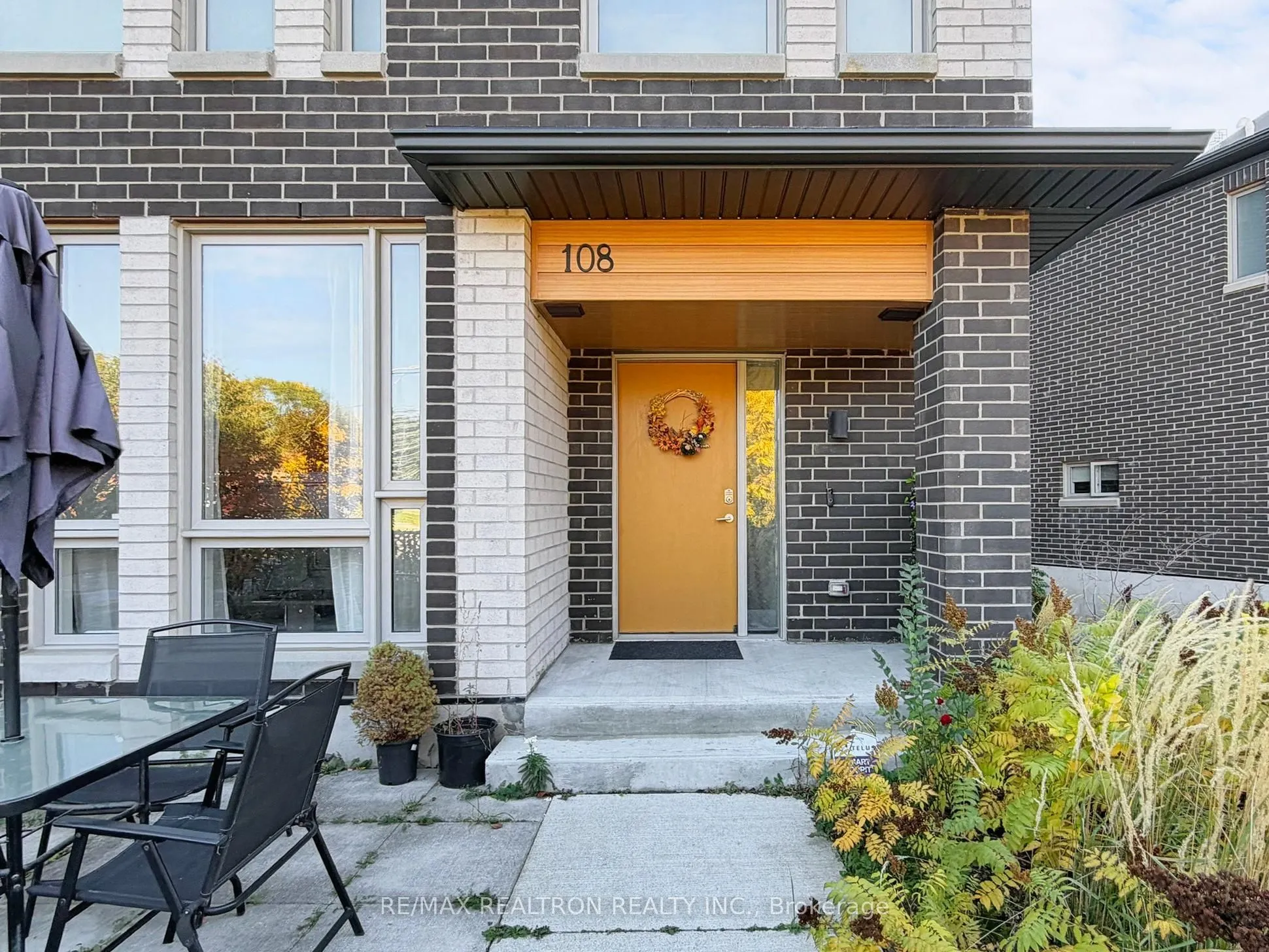 180 Fairview Mal Drive, #108