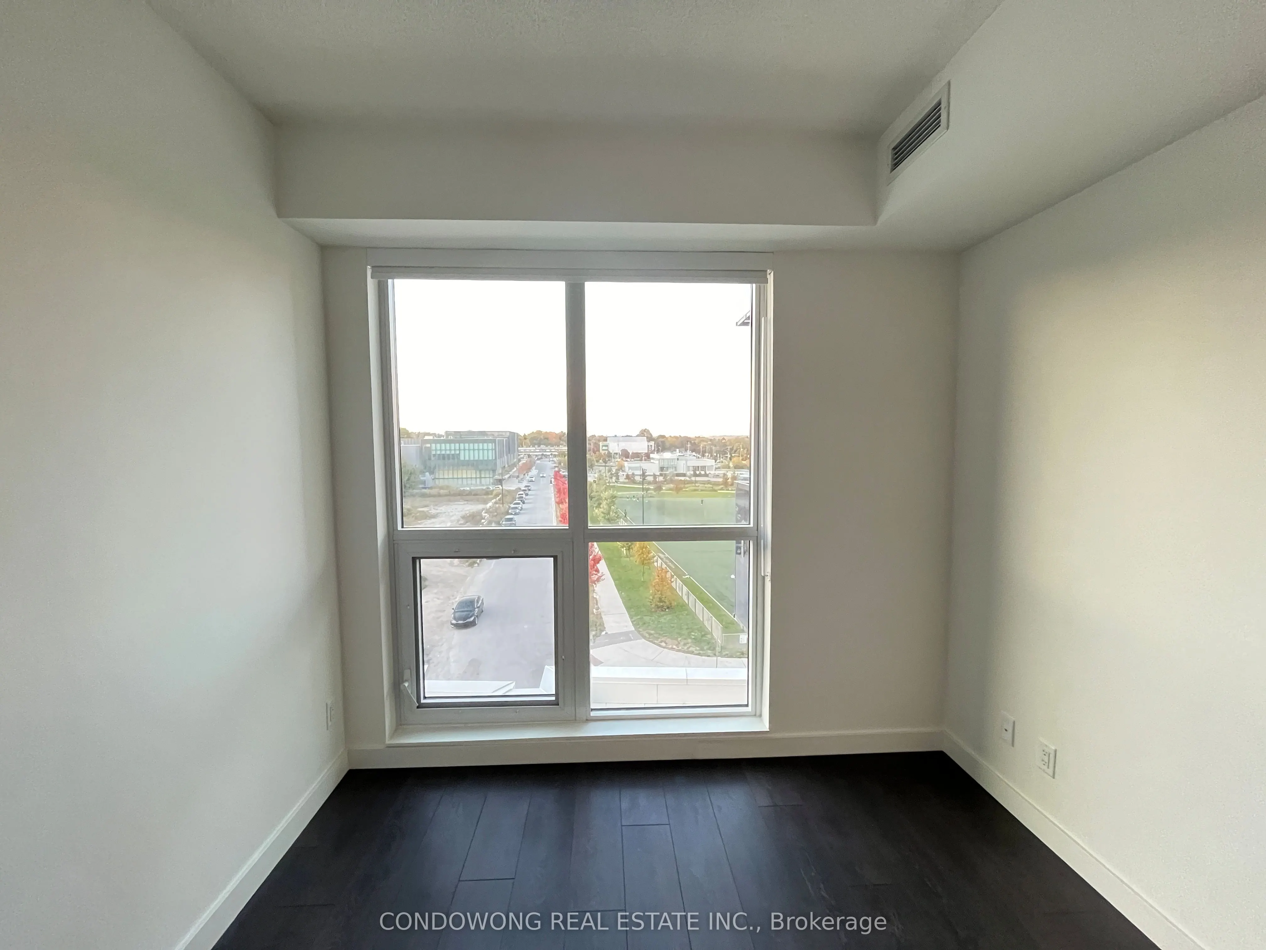 25 Mcmahon Drive, #609