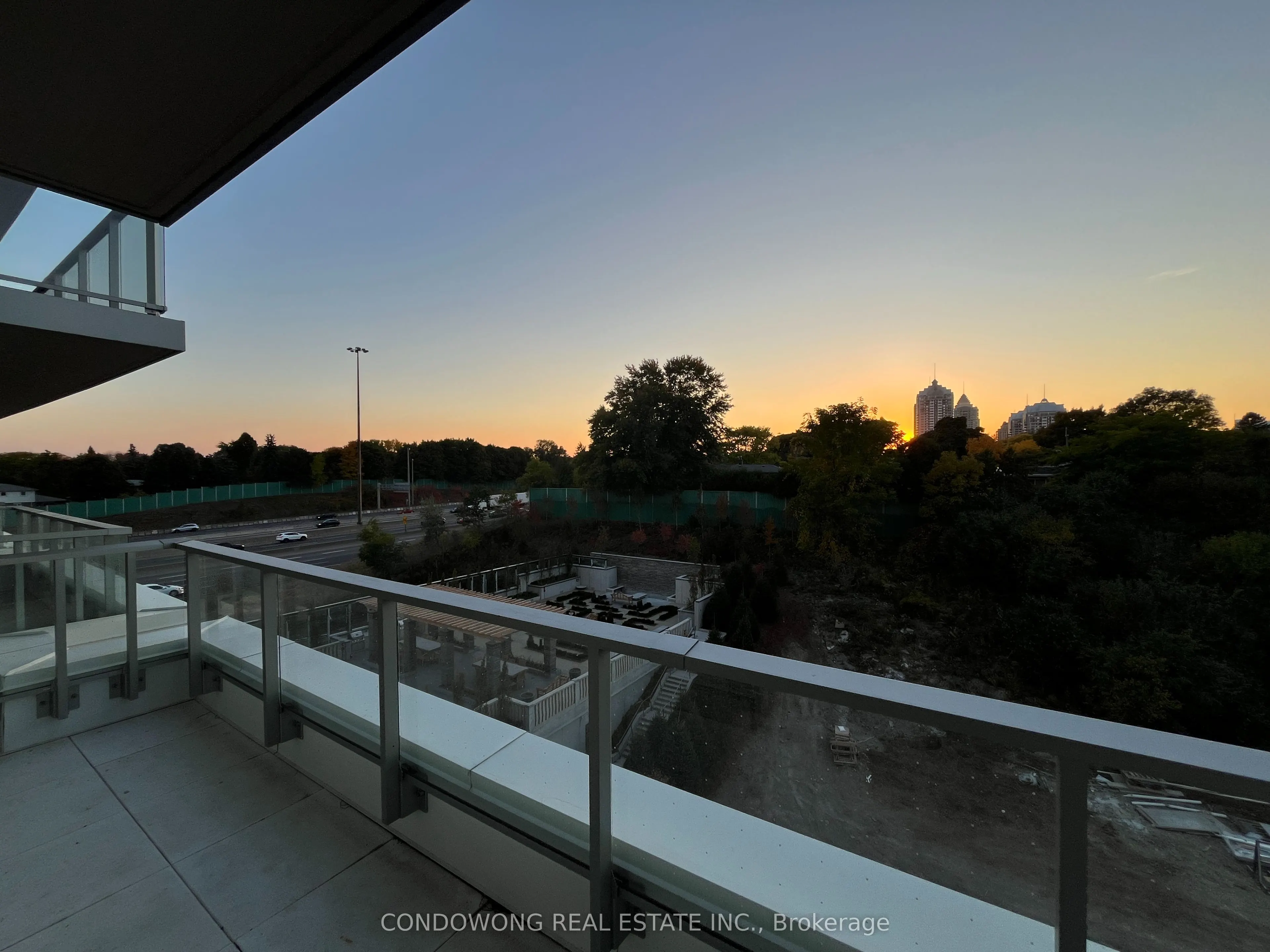 25 Mcmahon Drive, #609