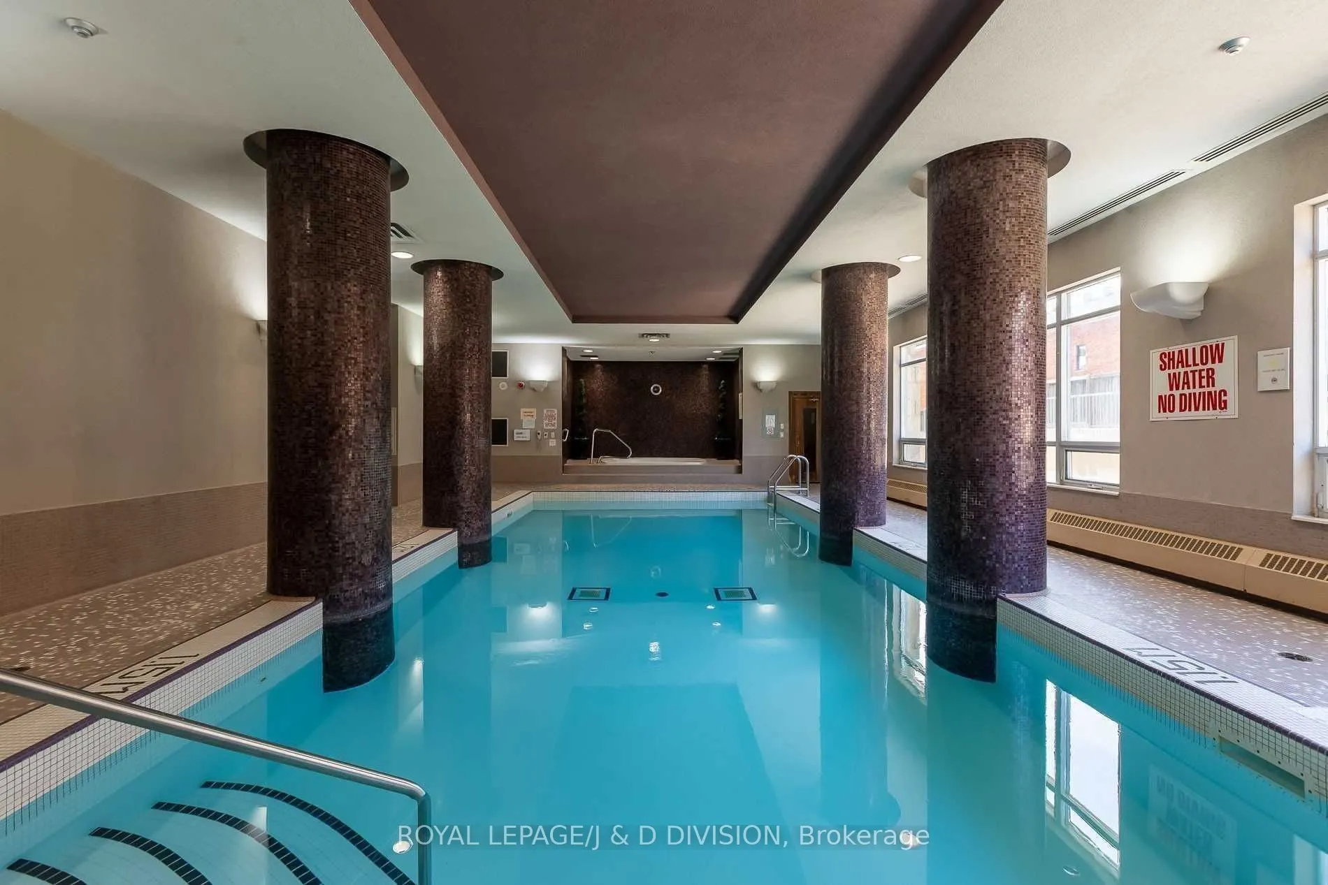 18 Kenaston Gardens, #1407