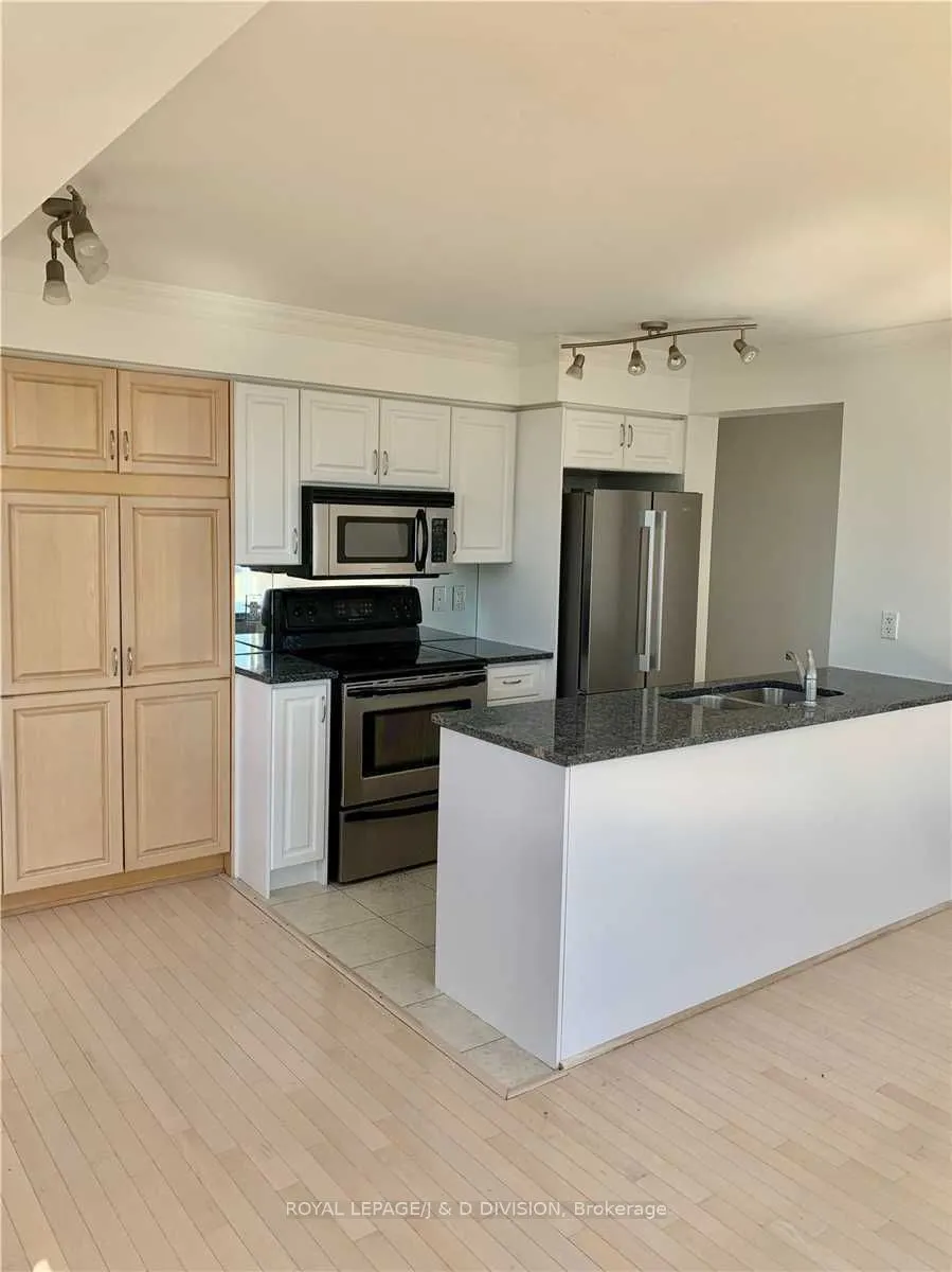 18 Kenaston Gardens, #1407