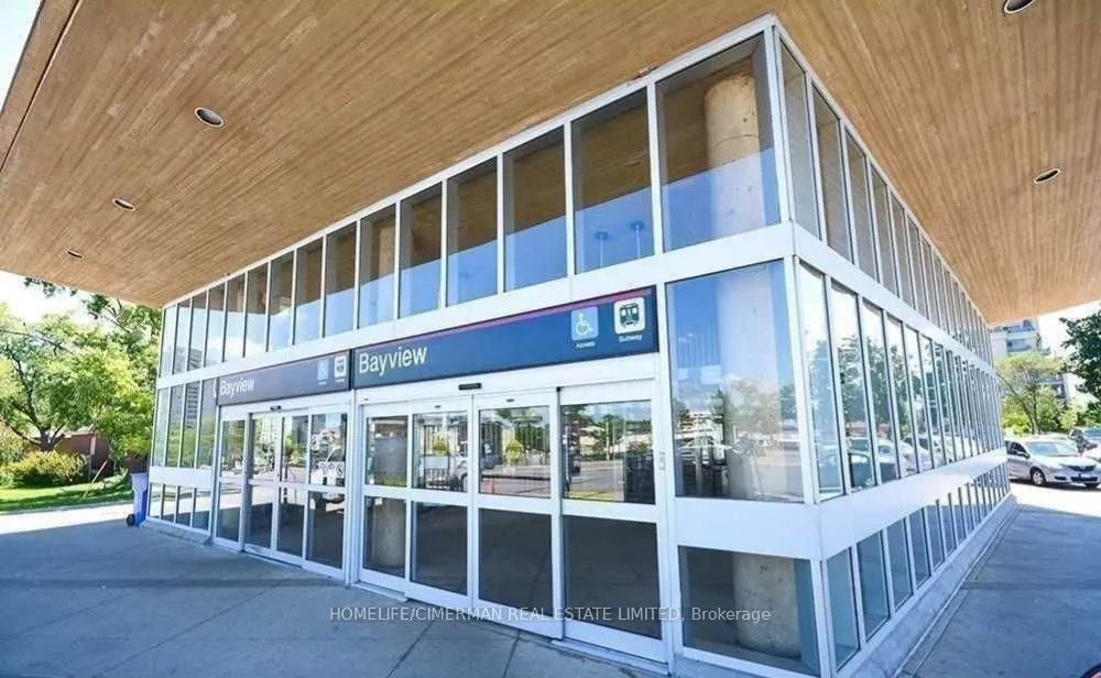 18 Kenaston Gardens, #403