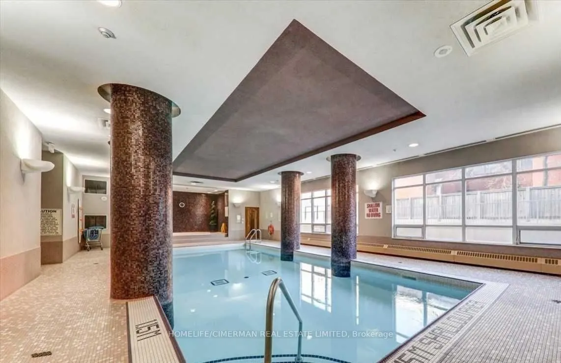 18 Kenaston Gardens, #403