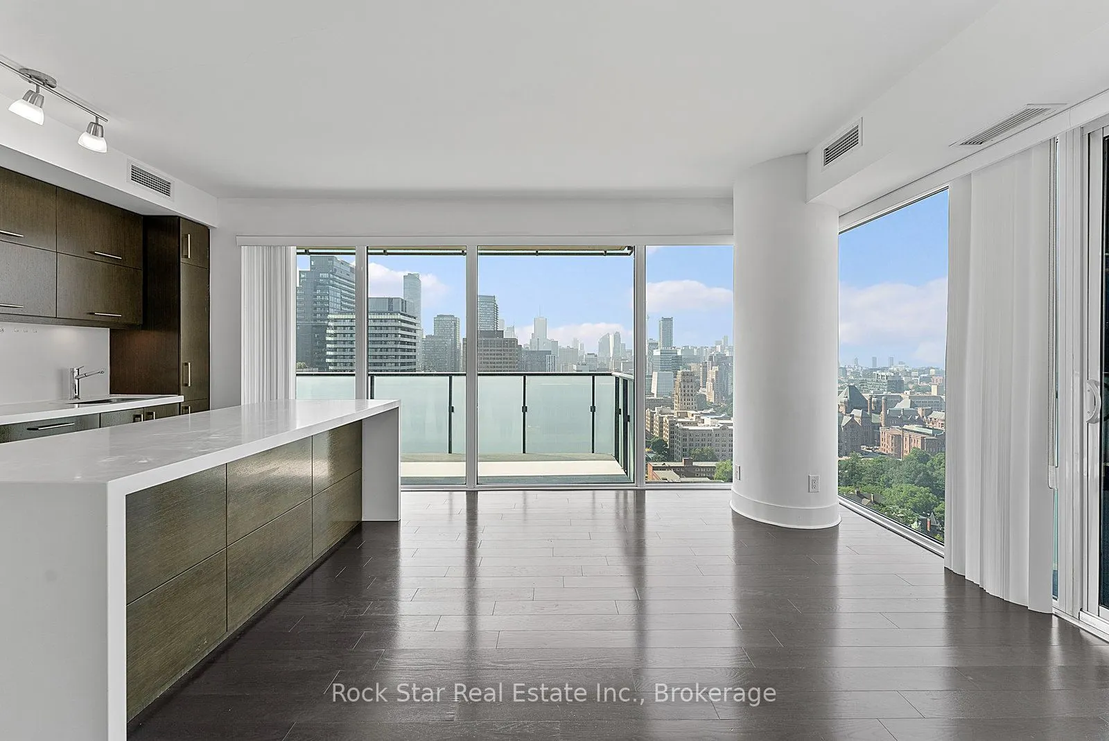 65 St. Mary Street, #2604