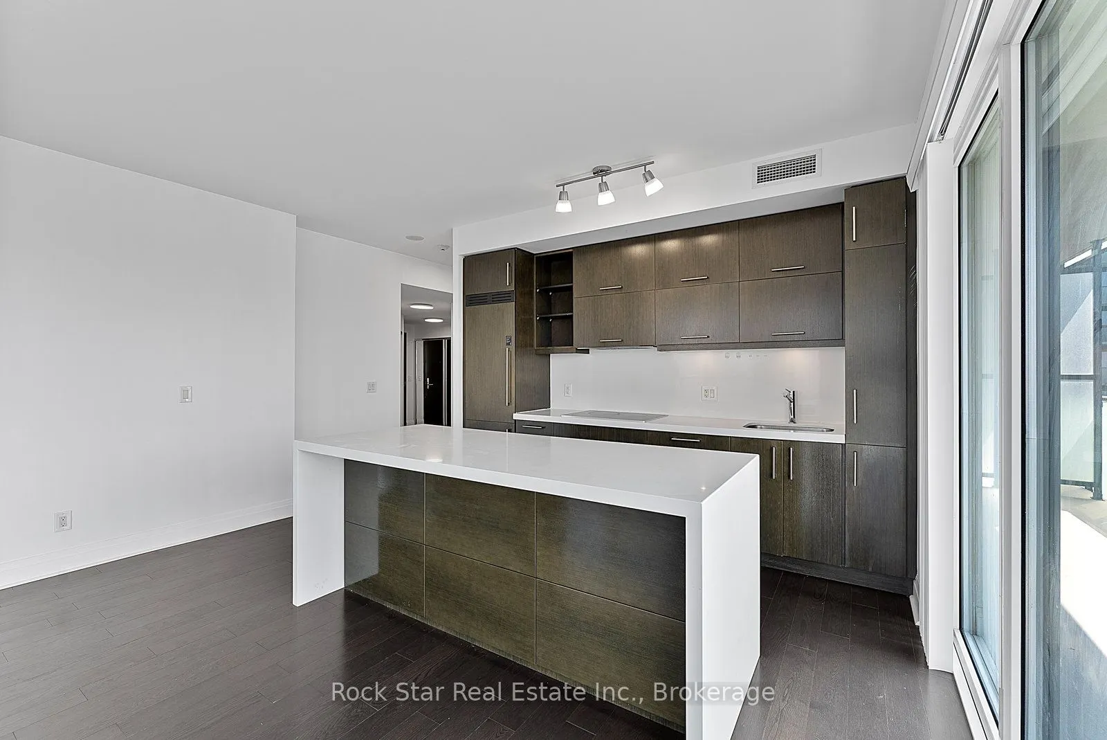 65 St. Mary Street, #2604