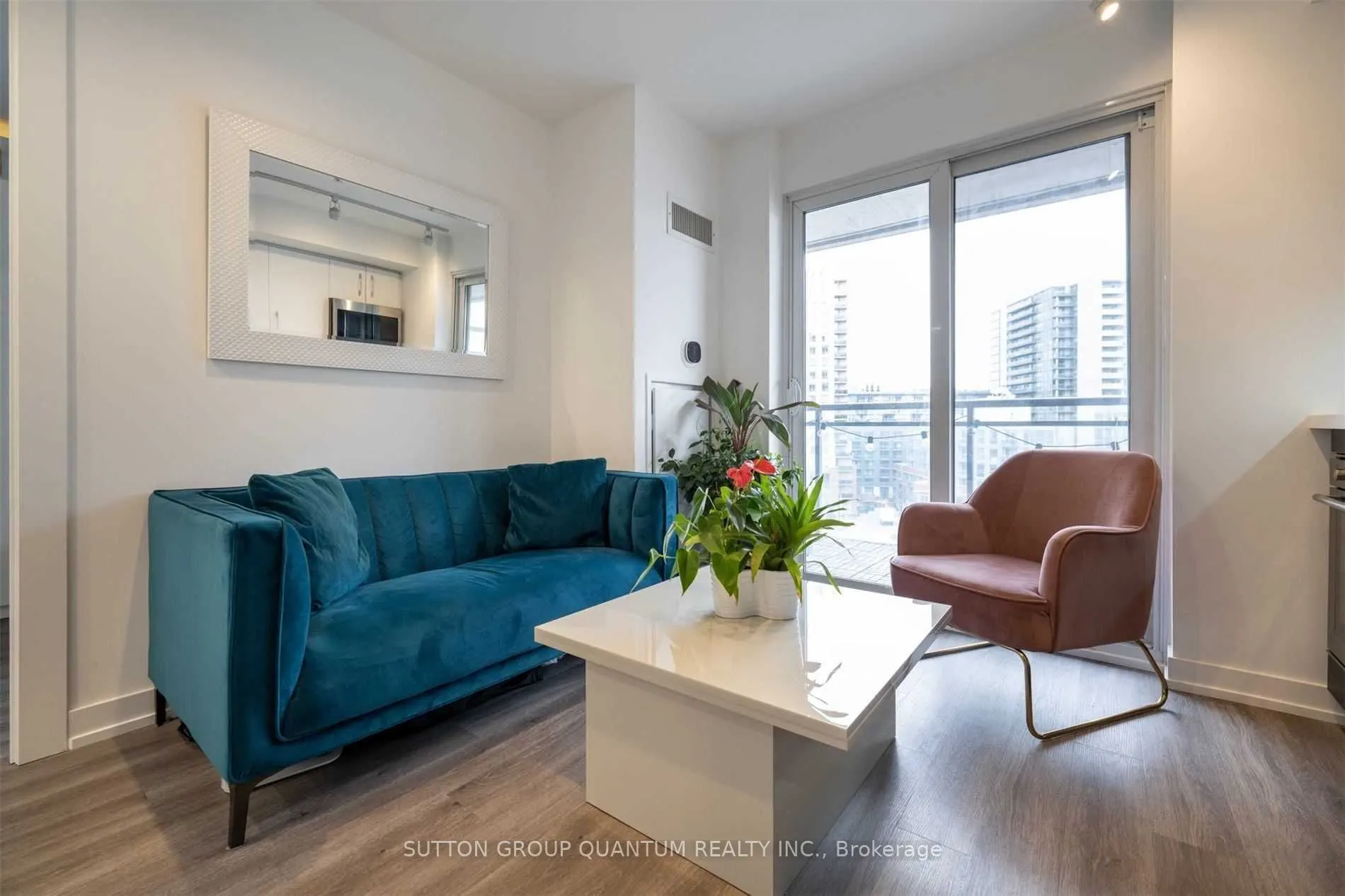 38 Joe Shuster Way, #820