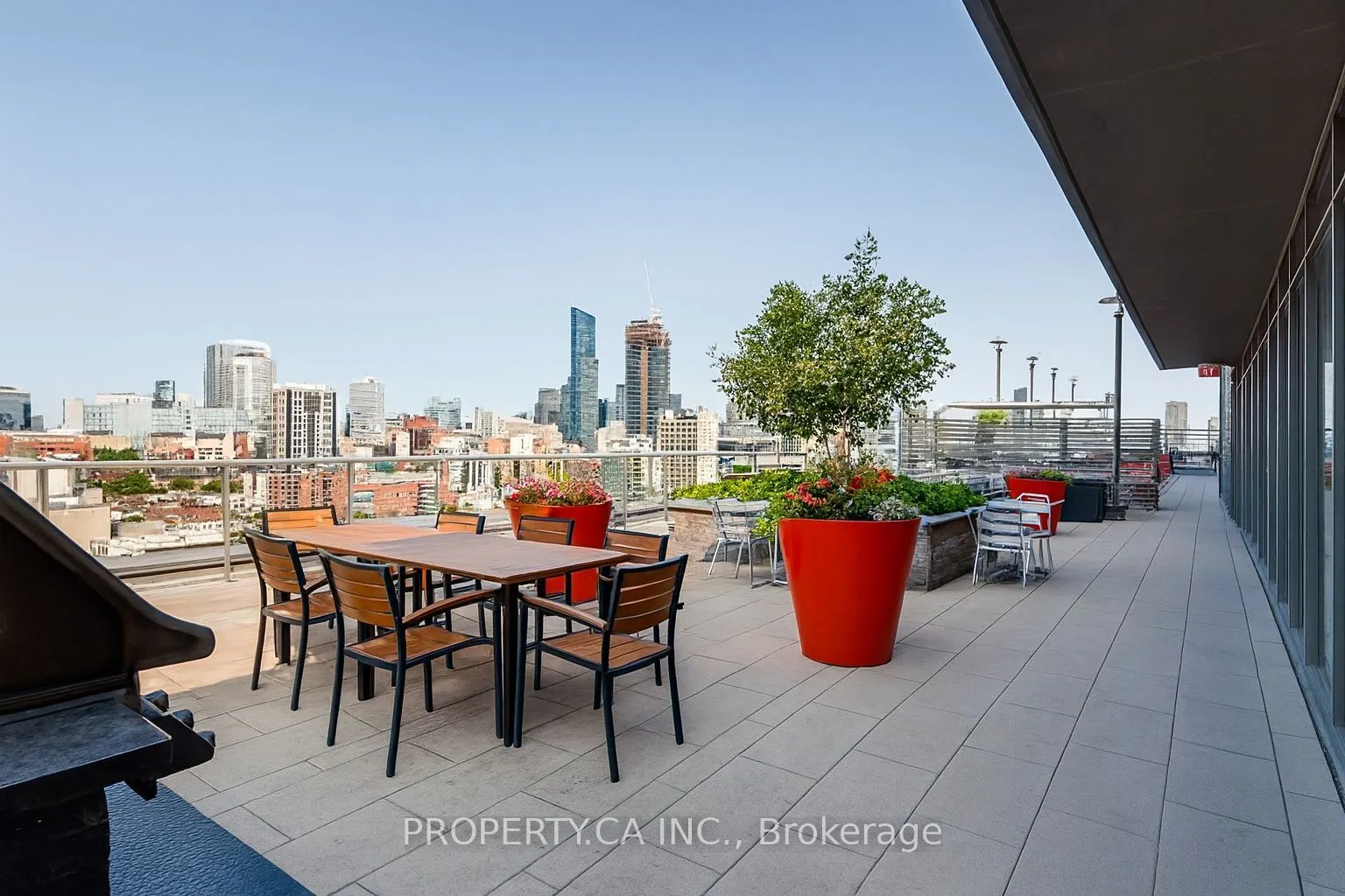 320 Richmond Street E, #1122