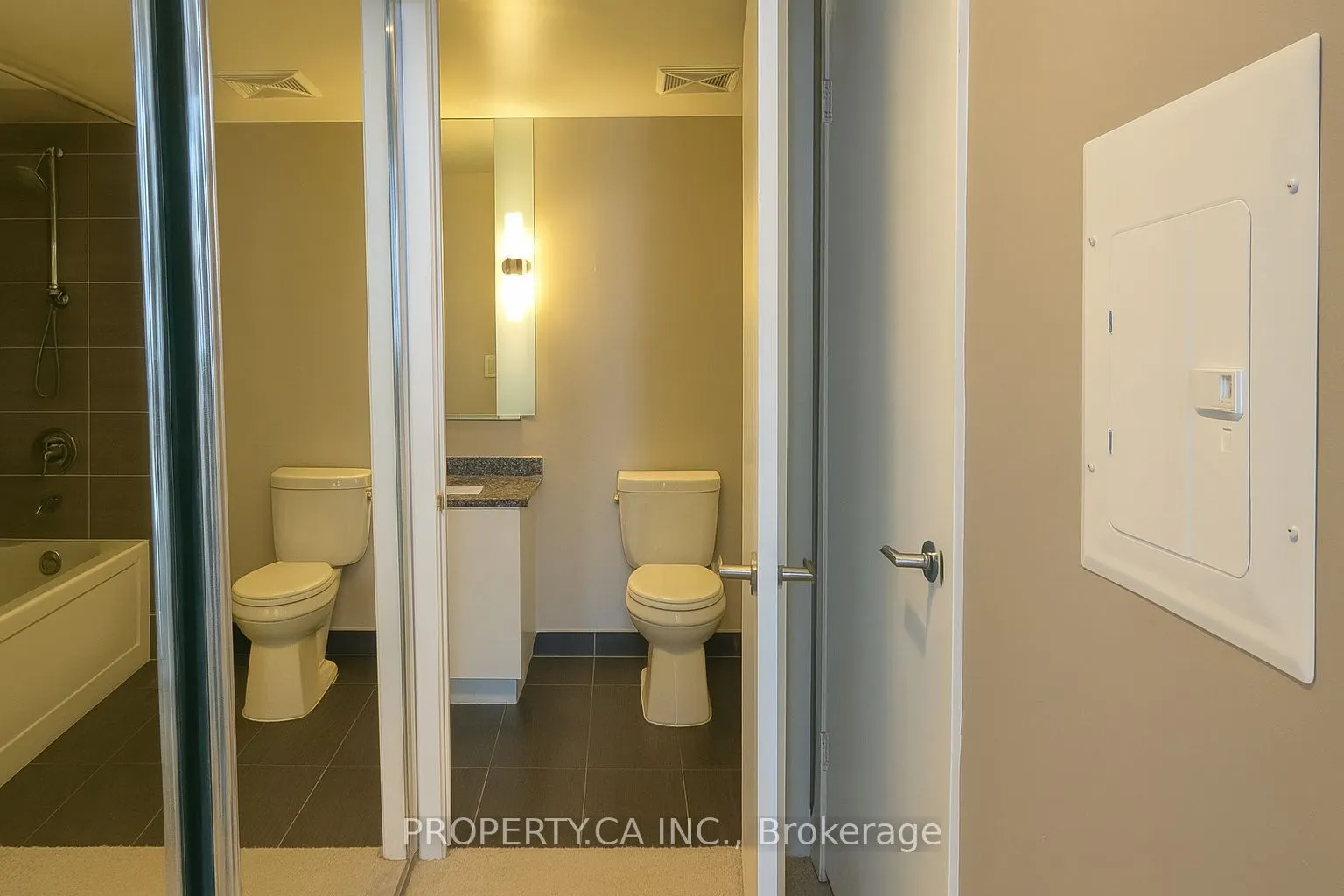 320 Richmond Street E, #1122